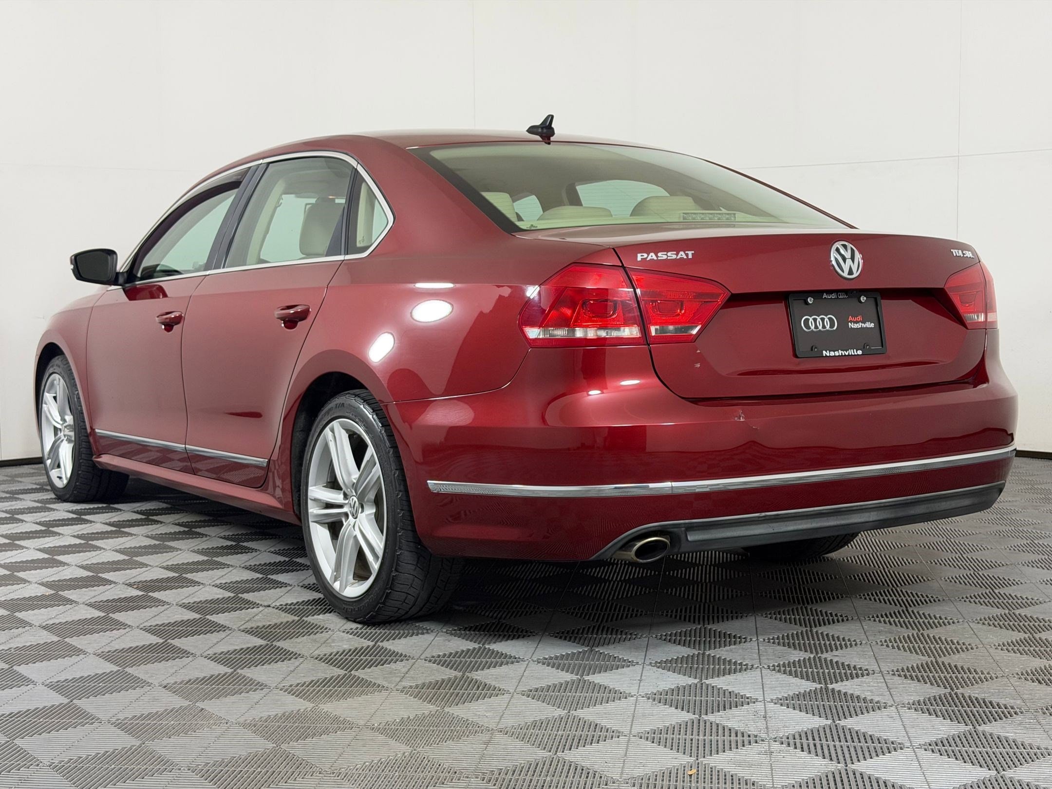 Passat 2.0L TDI SEL Premium Sedan