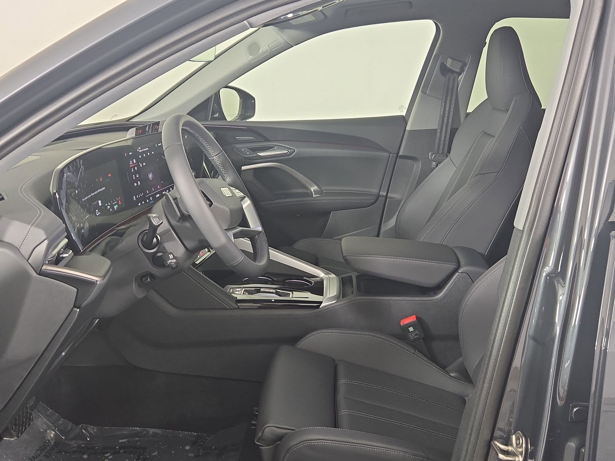 2025 Audi Q5 2.0T Premium Plus photo 3