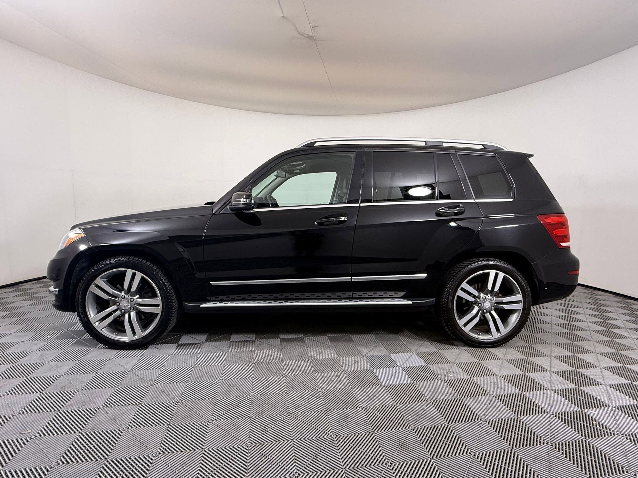 2013 Mercedes Benz GLK 350 photo 2