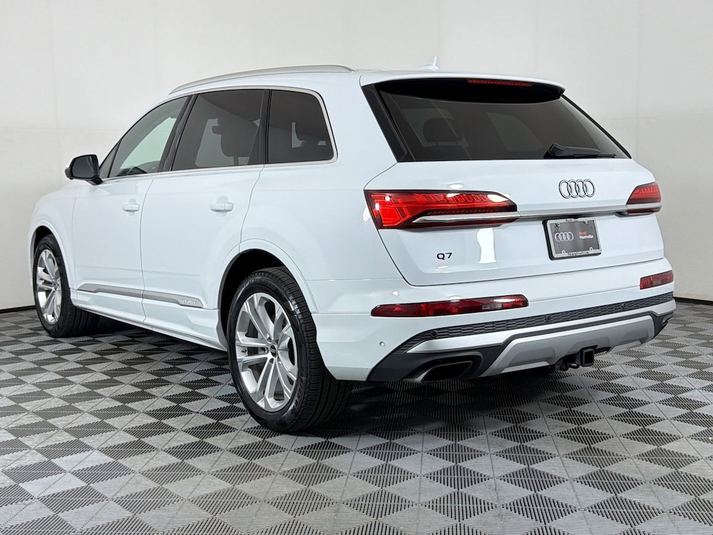 Used 2025 Audi Q7 Prestige SUV
