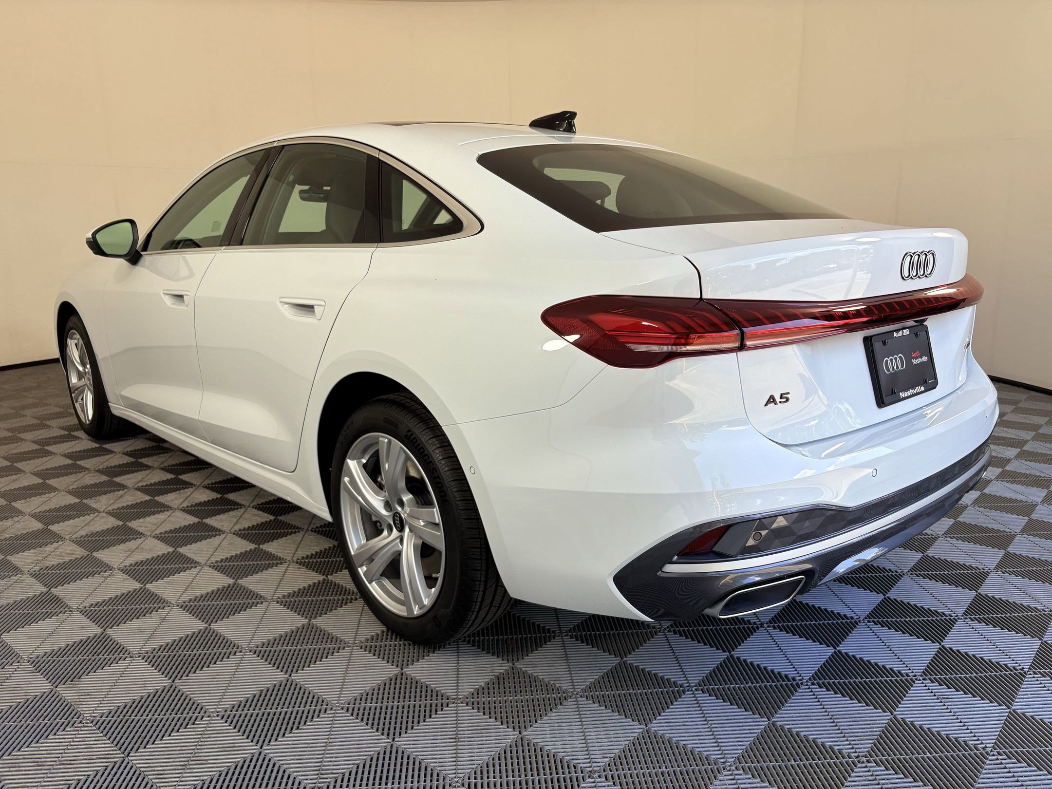 2025 Audi A5 2.0T Premium Plus photo 2
