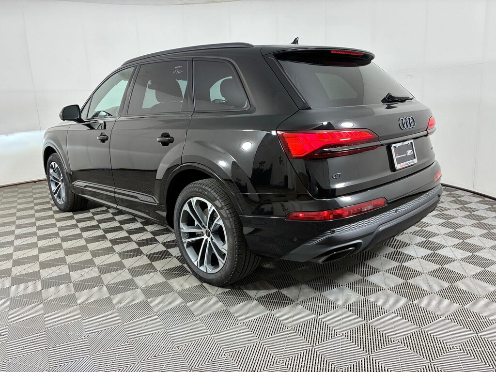 Used 2026 Audi Q7 Premium SUV
