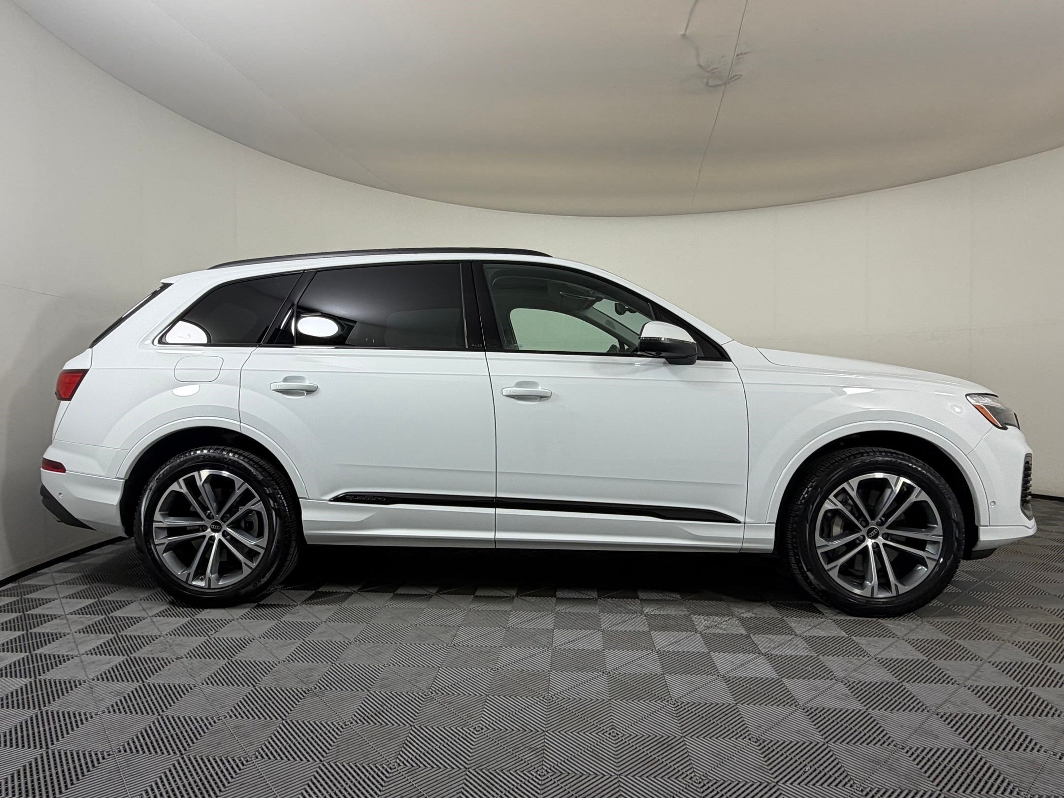 2026 Audi Q7 Premium SUV