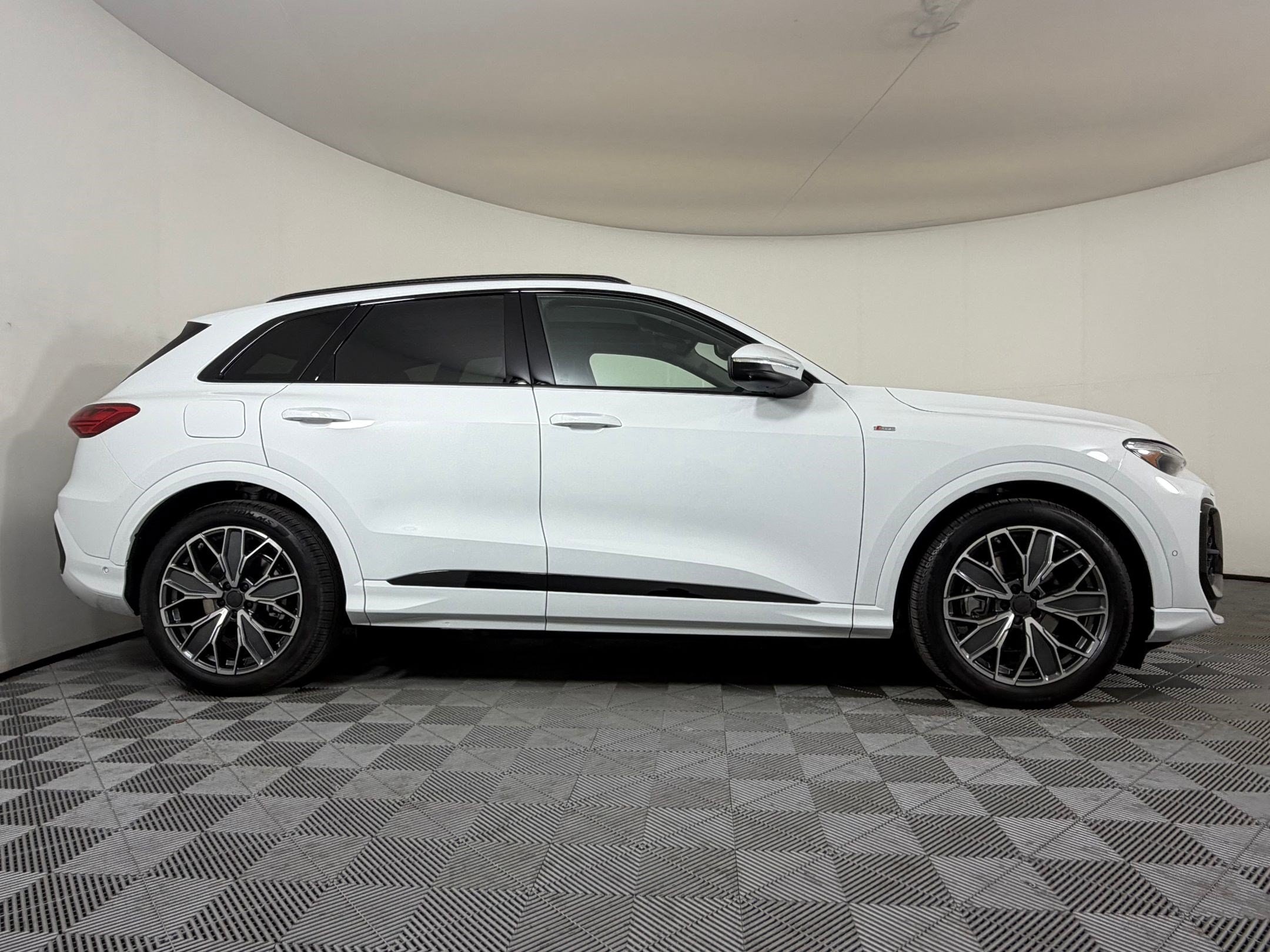 2026 Audi Q5 Prestige SUV