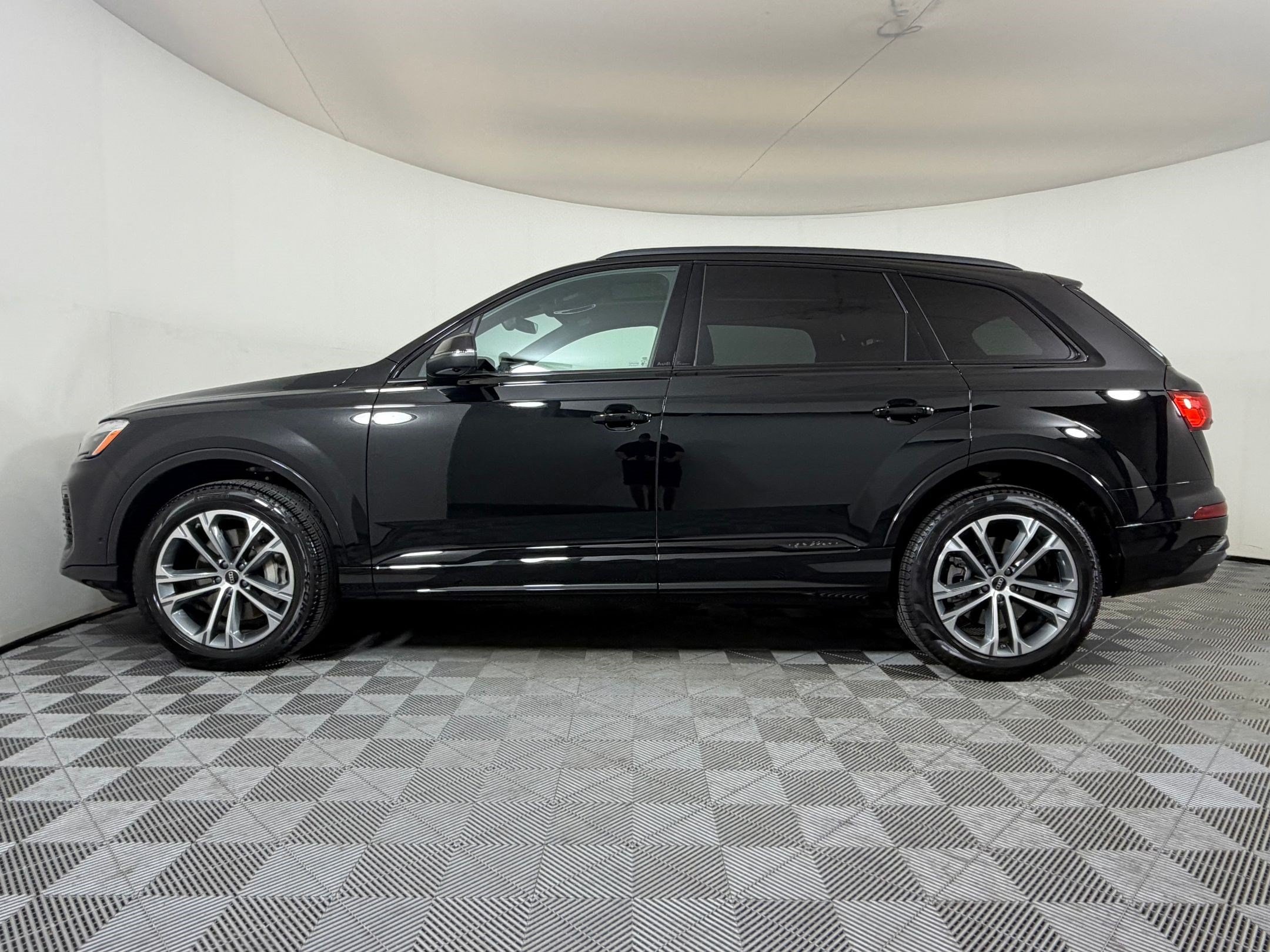 2026 Audi Q7 Premium SUV