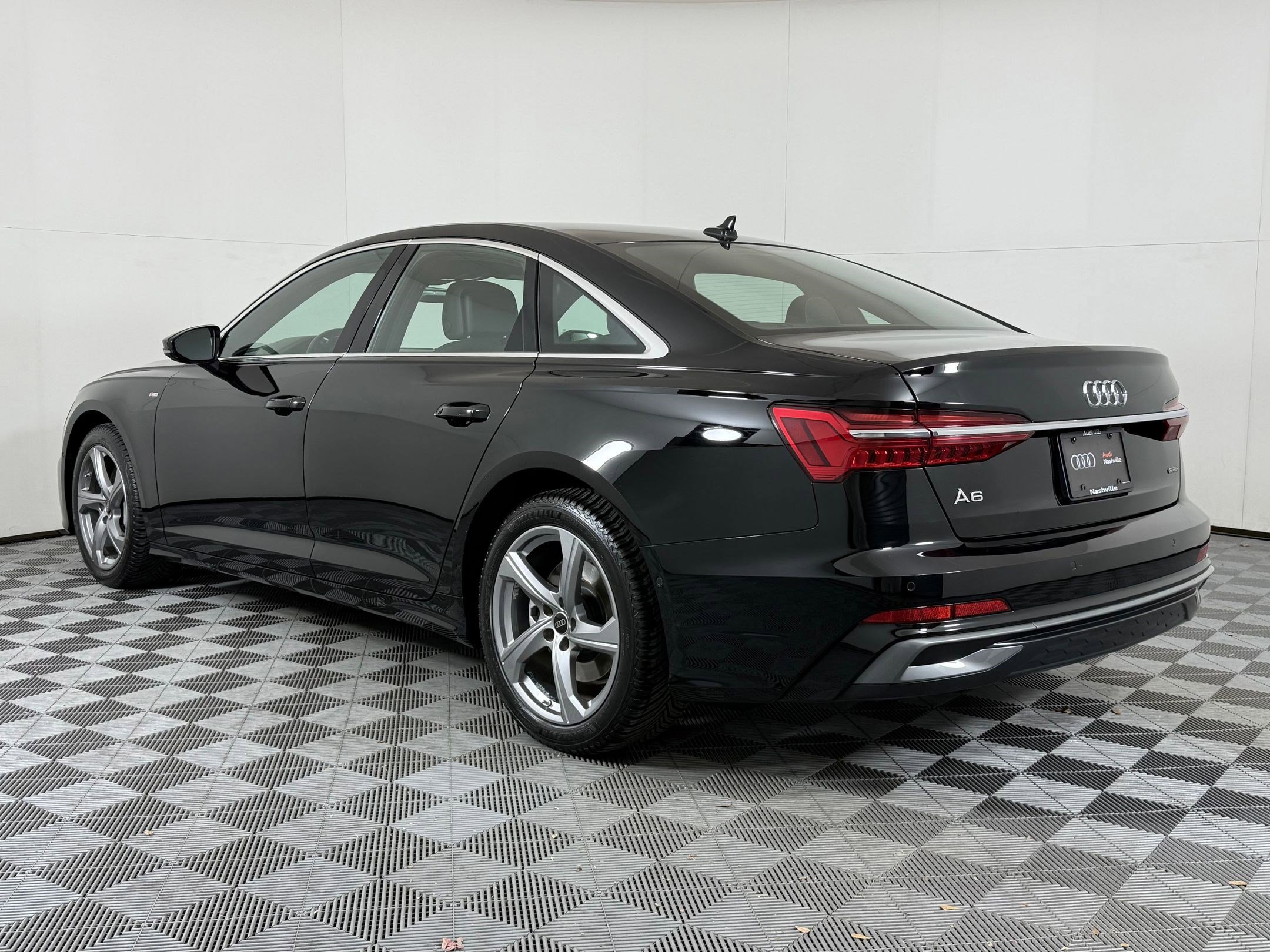 2024 Audi A6 Quattro Premium Plus photo 3