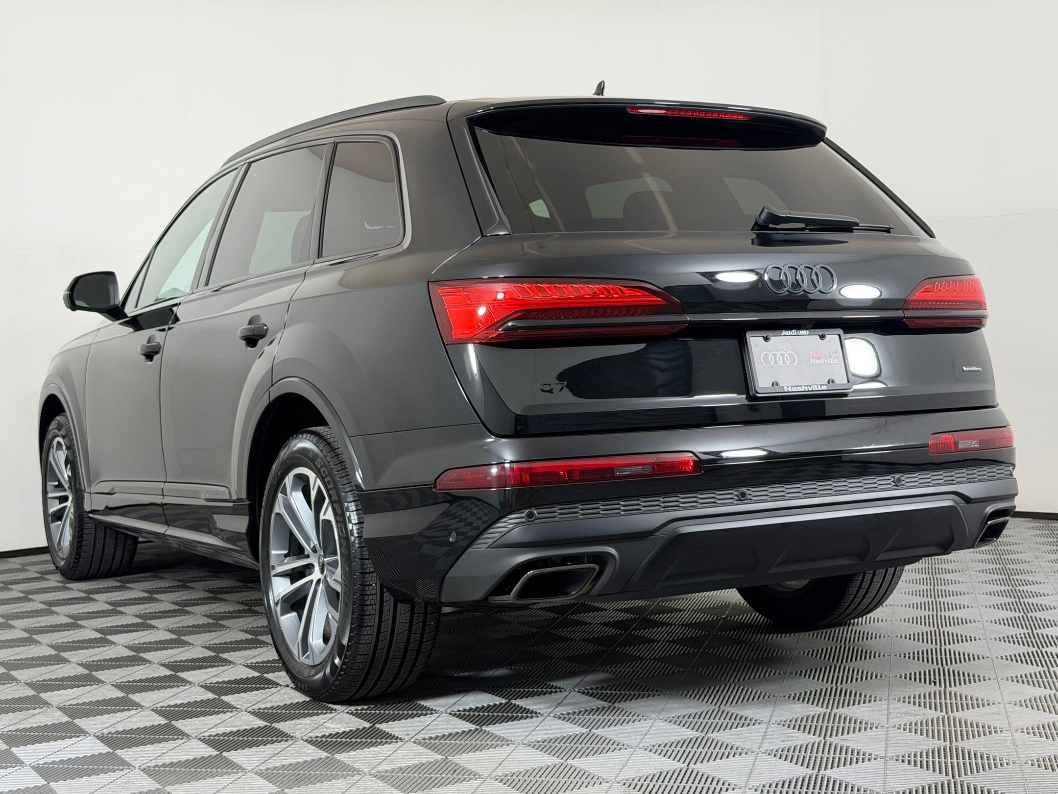 2026 Audi Q7 Premium SUV