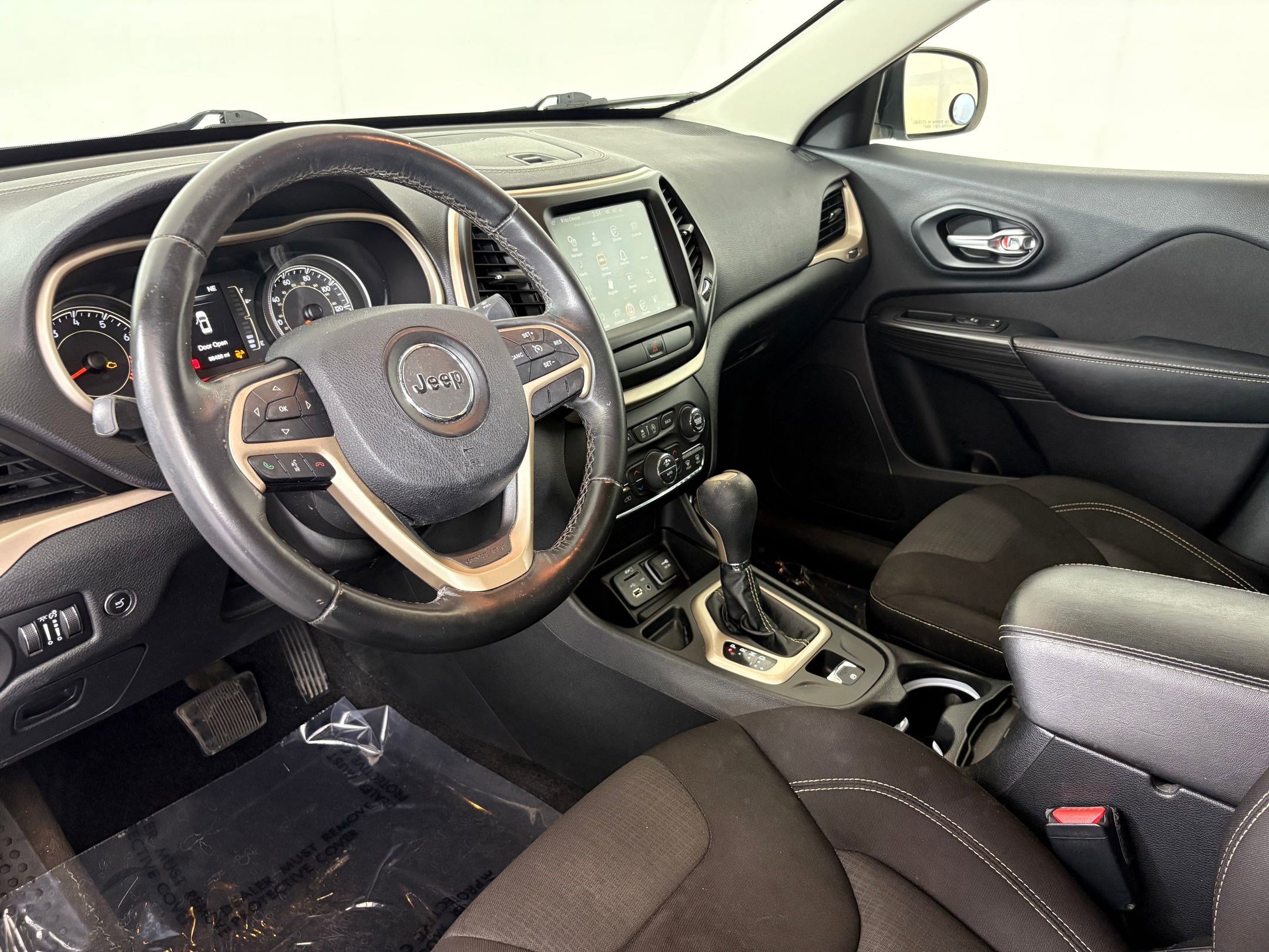 2015 Jeep Cherokee Latitude photo 4