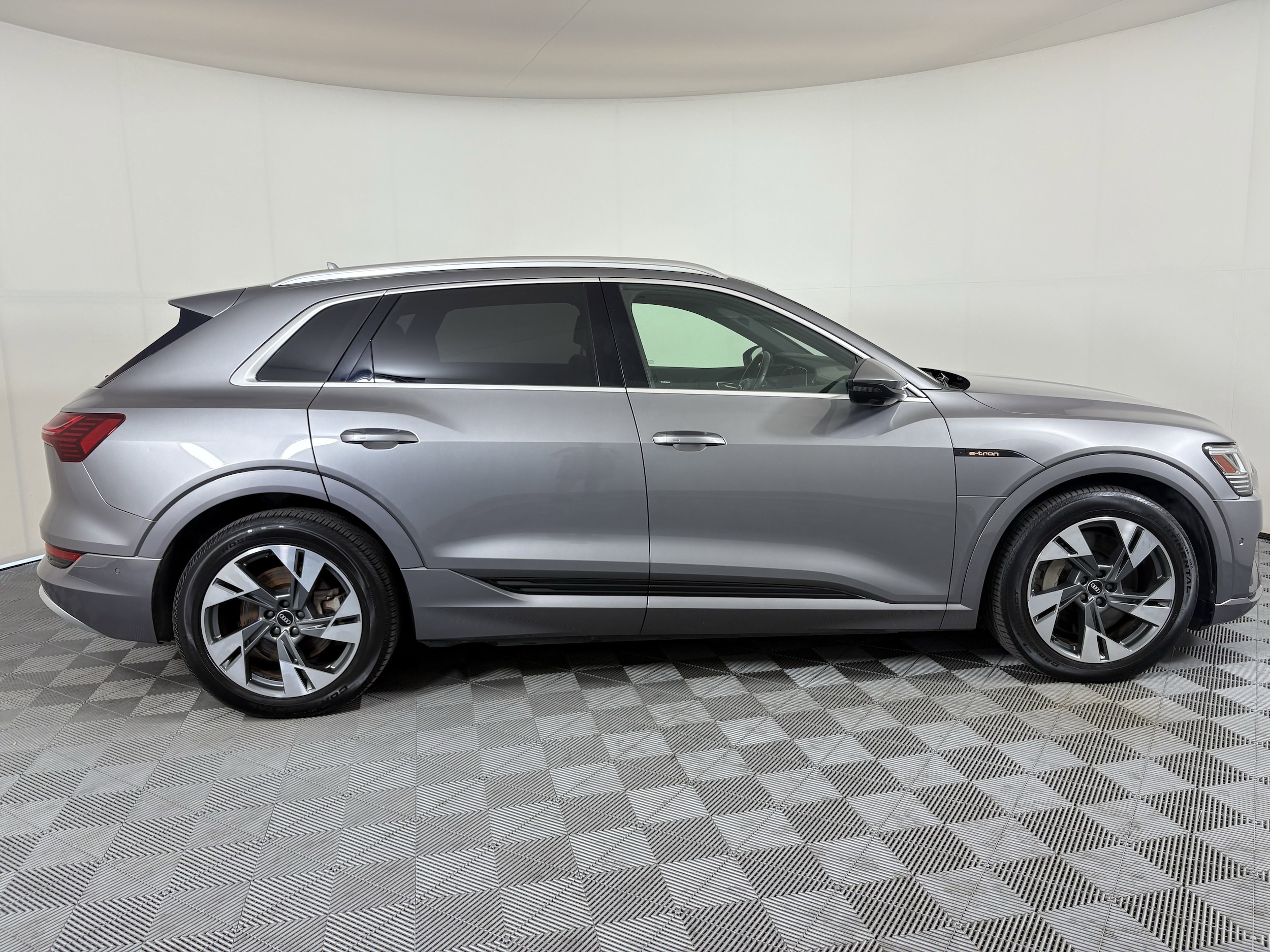Used 2021 Audi e-tron Prestige with VIN WA1VAAGE4MB029256 for sale in Brentwood, TN