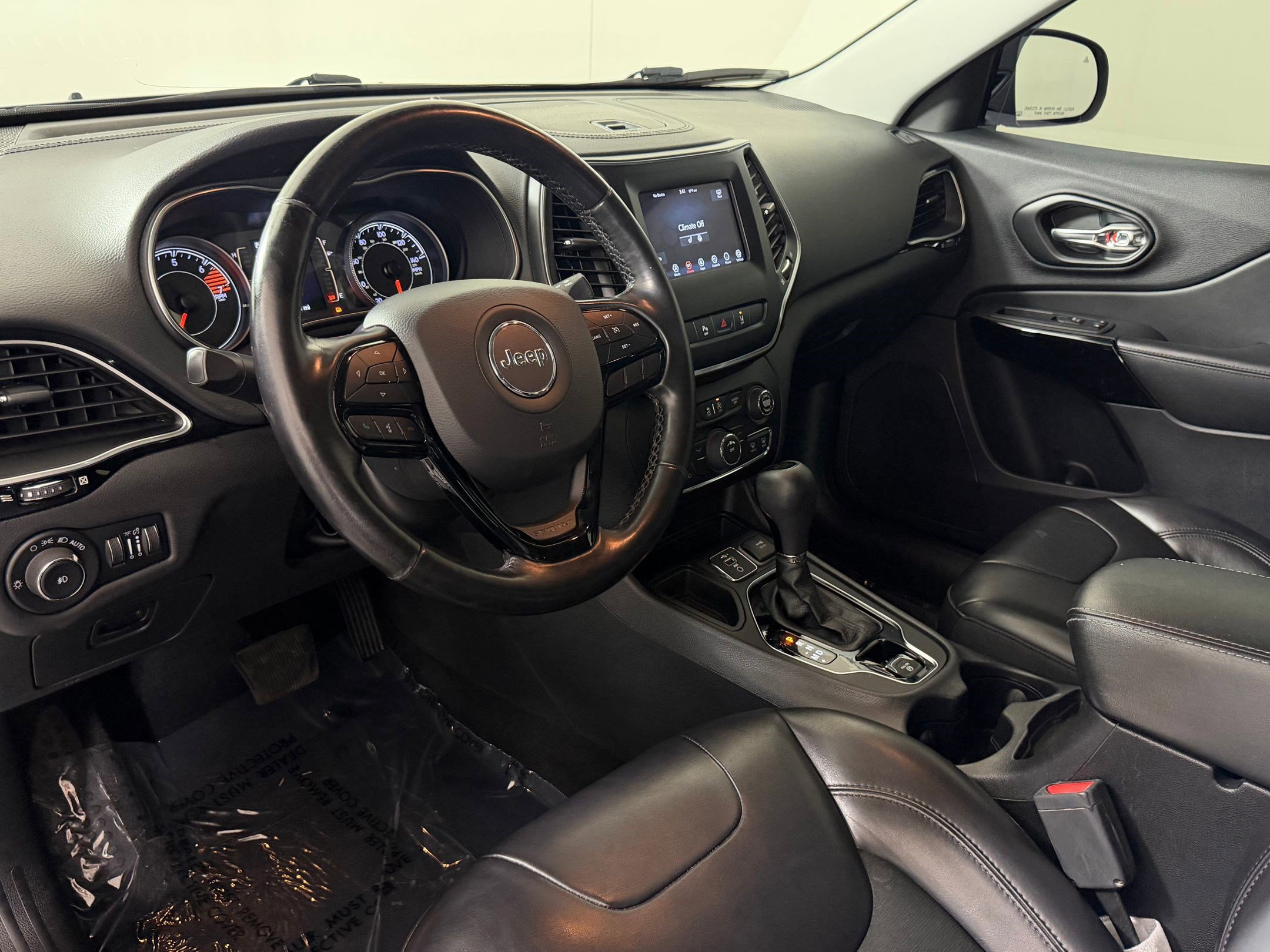 Cherokee Altitude SUV