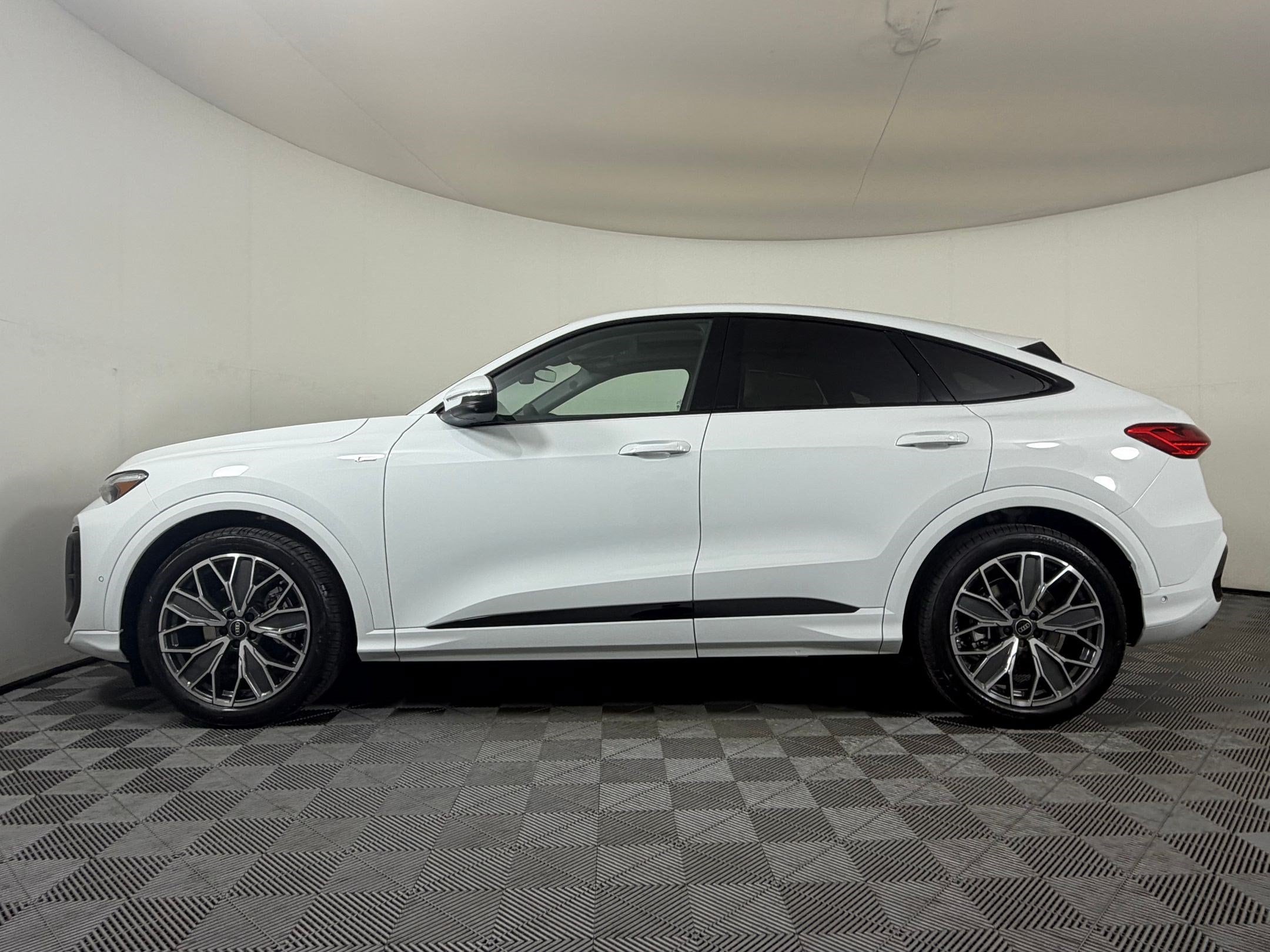 2026 Audi Q5 Sportback Prestige SUV