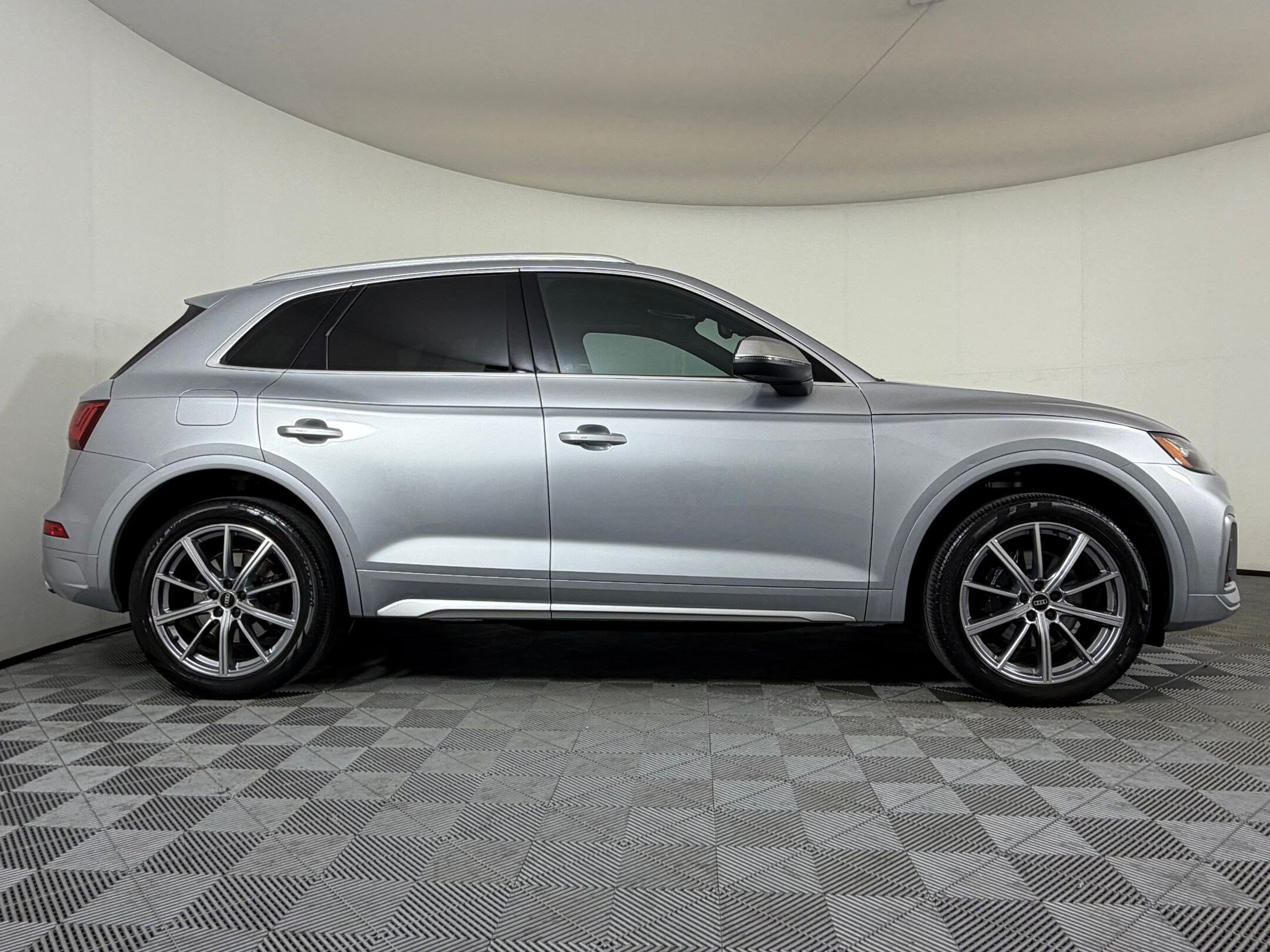 2022 Audi SQ5 Premium Plus SUV