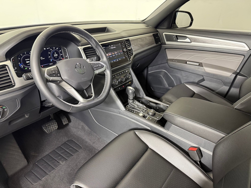 Used 2022 Volkswagen Atlas Cross Sport 3.6L V6 SE w/Technology SUV