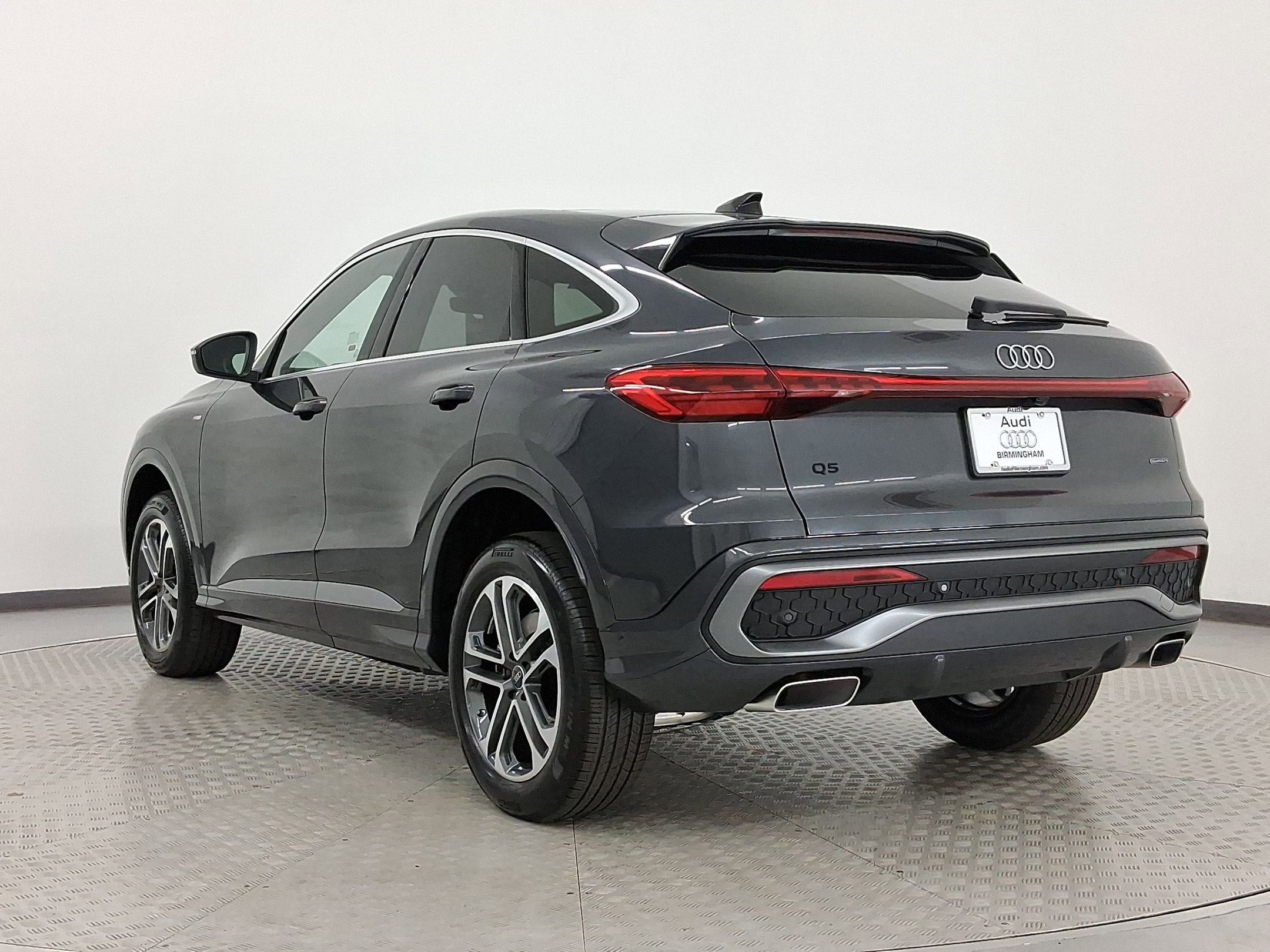 2025 Audi Q5 2.0T Premium Plus photo 2
