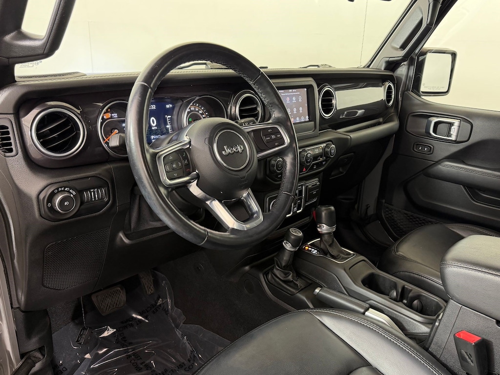 Used 2021 Jeep Wrangler Unlimited Sahara Altitude SUV