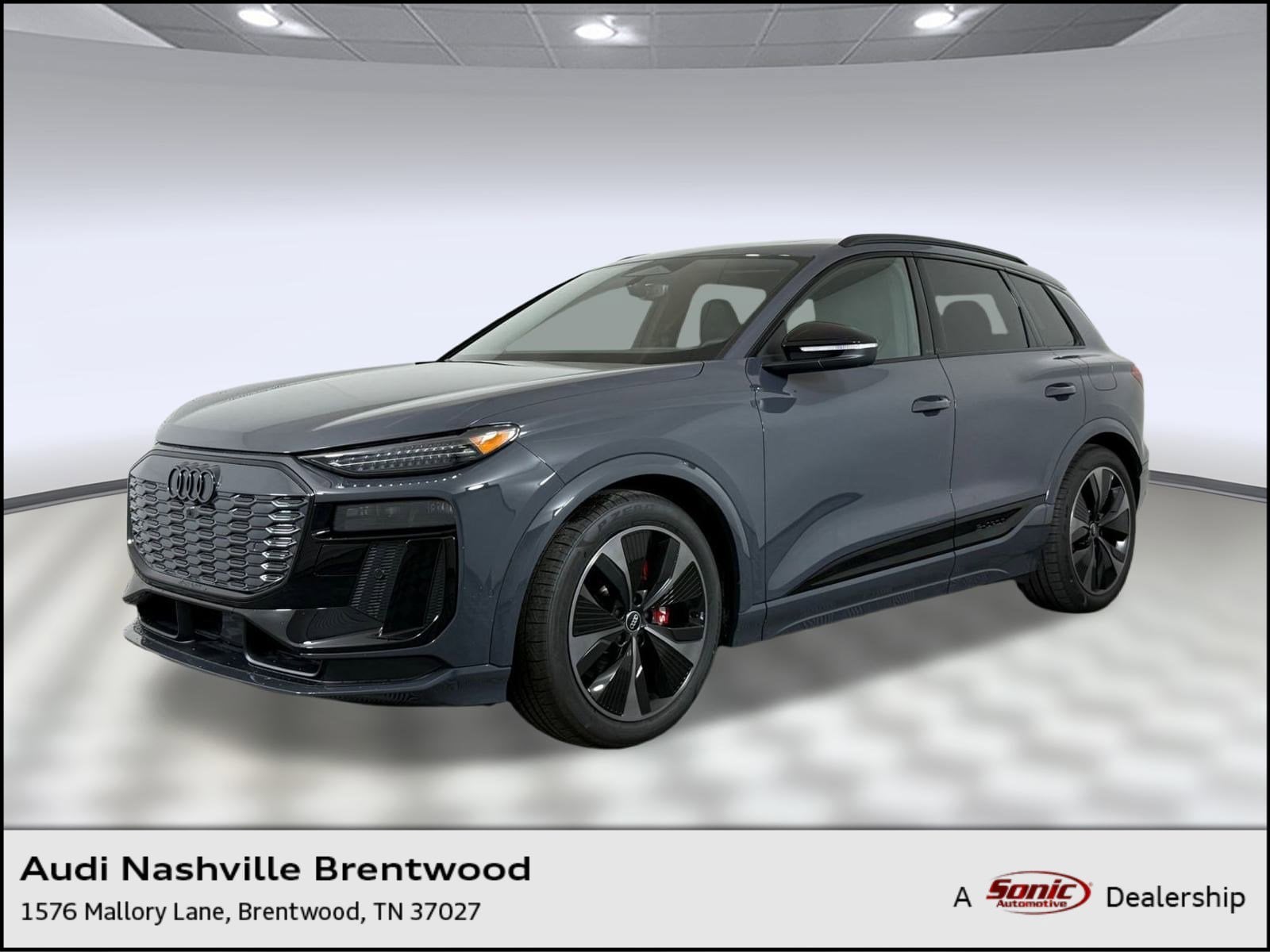 2025 Audi SQ6 e-tron Prestige's photo