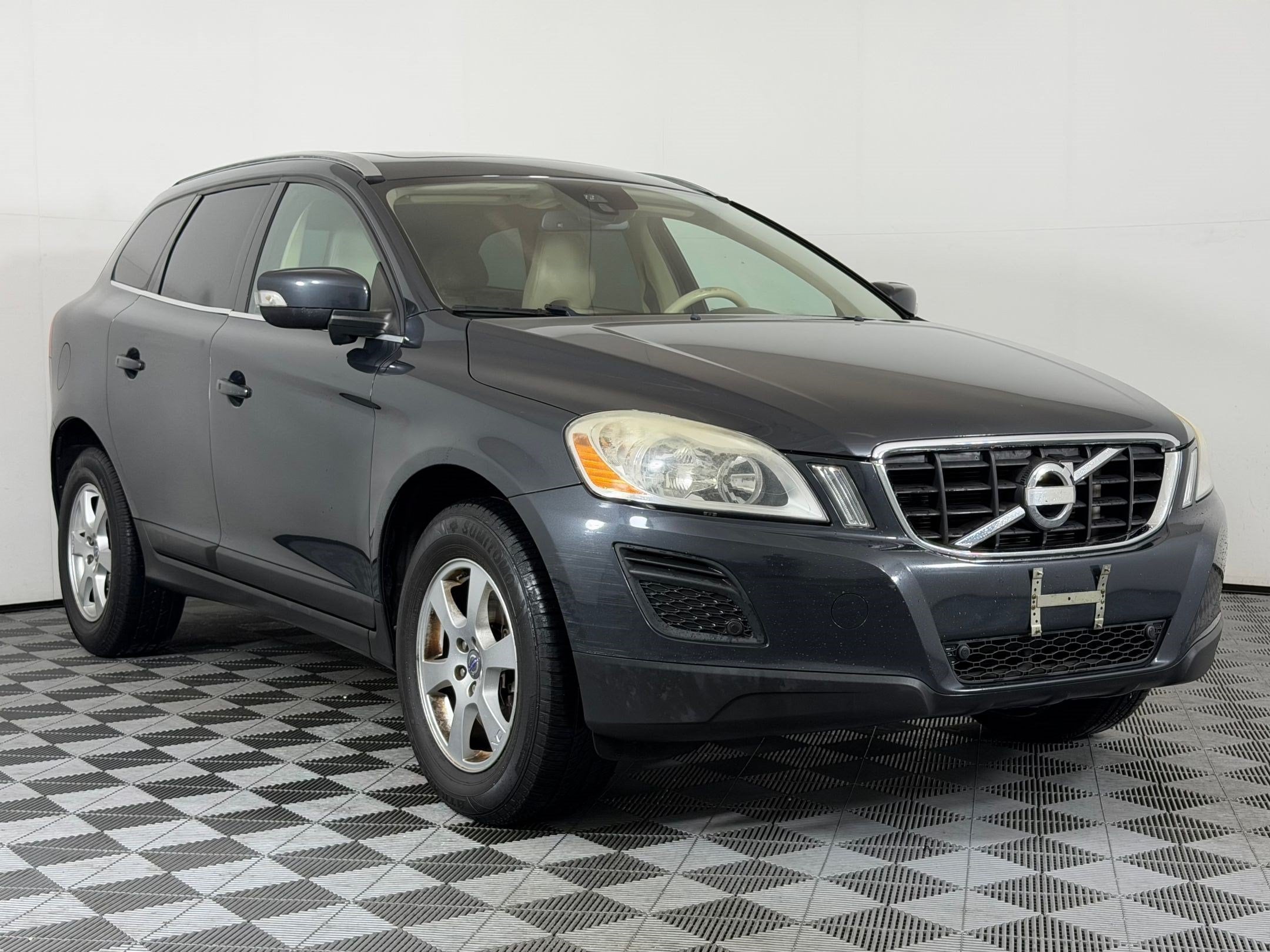 XC60 3.2L Premier Plus SUV