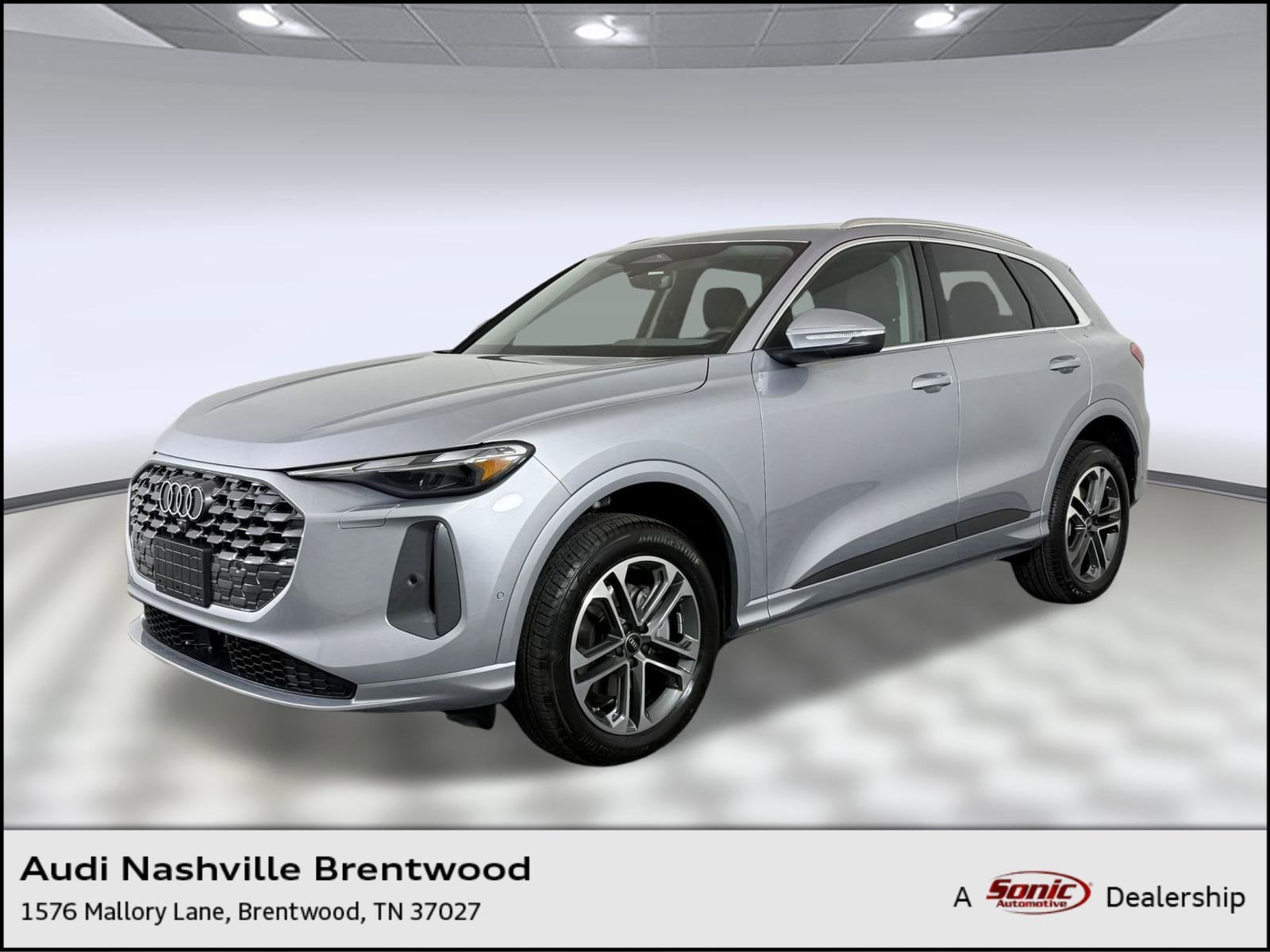 2025 Audi New Q5 Premium's photo