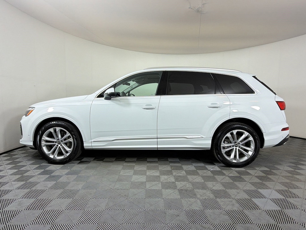 Used 2025 Audi Q7 Prestige SUV