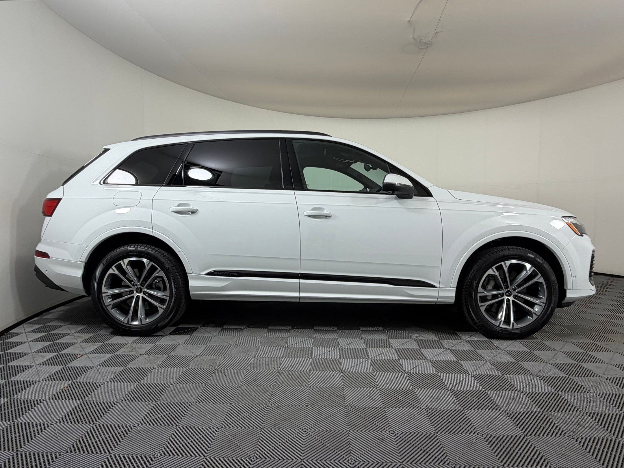 2026 Audi Q7 Premium SUV