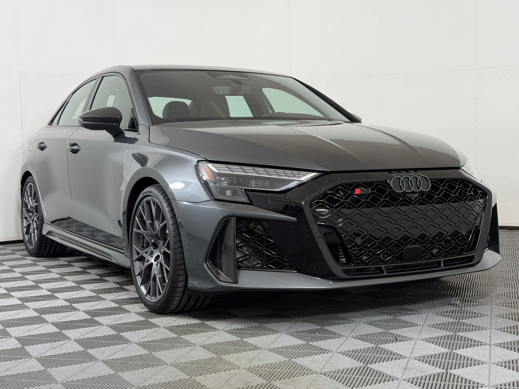 RS 3 RS 3 TFSI Quattro S Tronic (quattro) Sedan