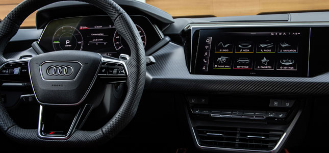 2022 Audi e-tron® GT Infotainment System