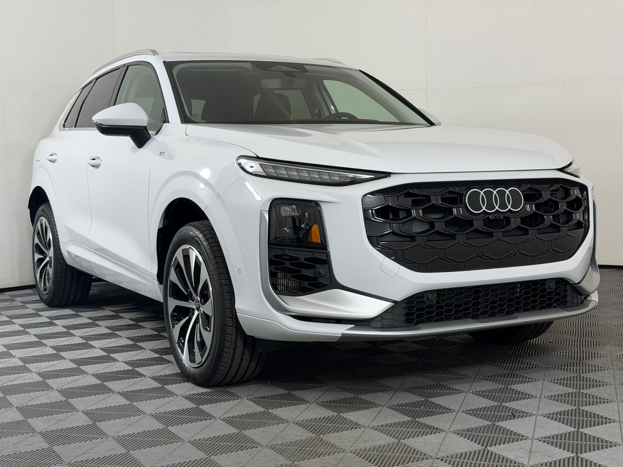 Q3 S Line SUV