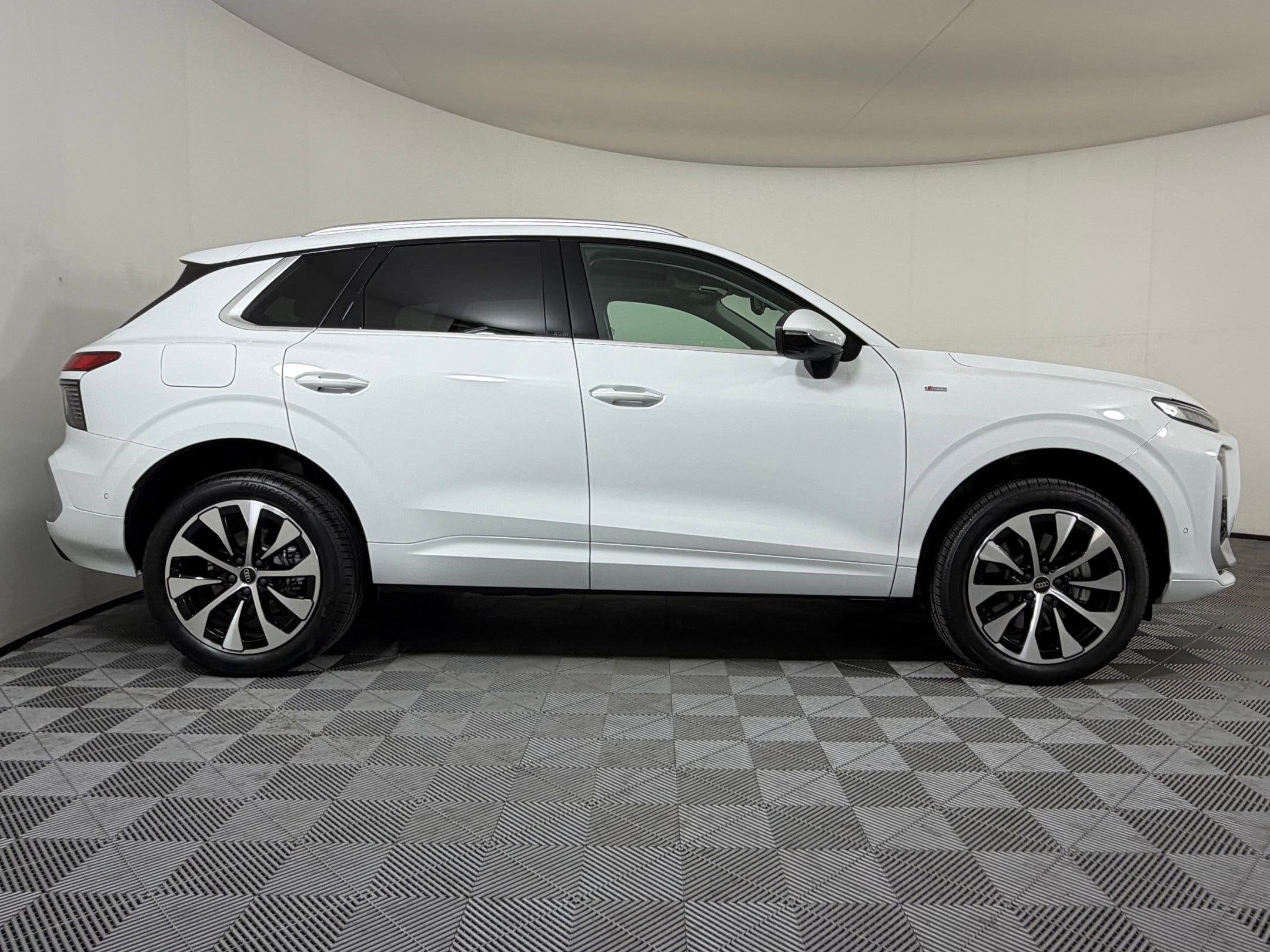 Q3 S Line SUV