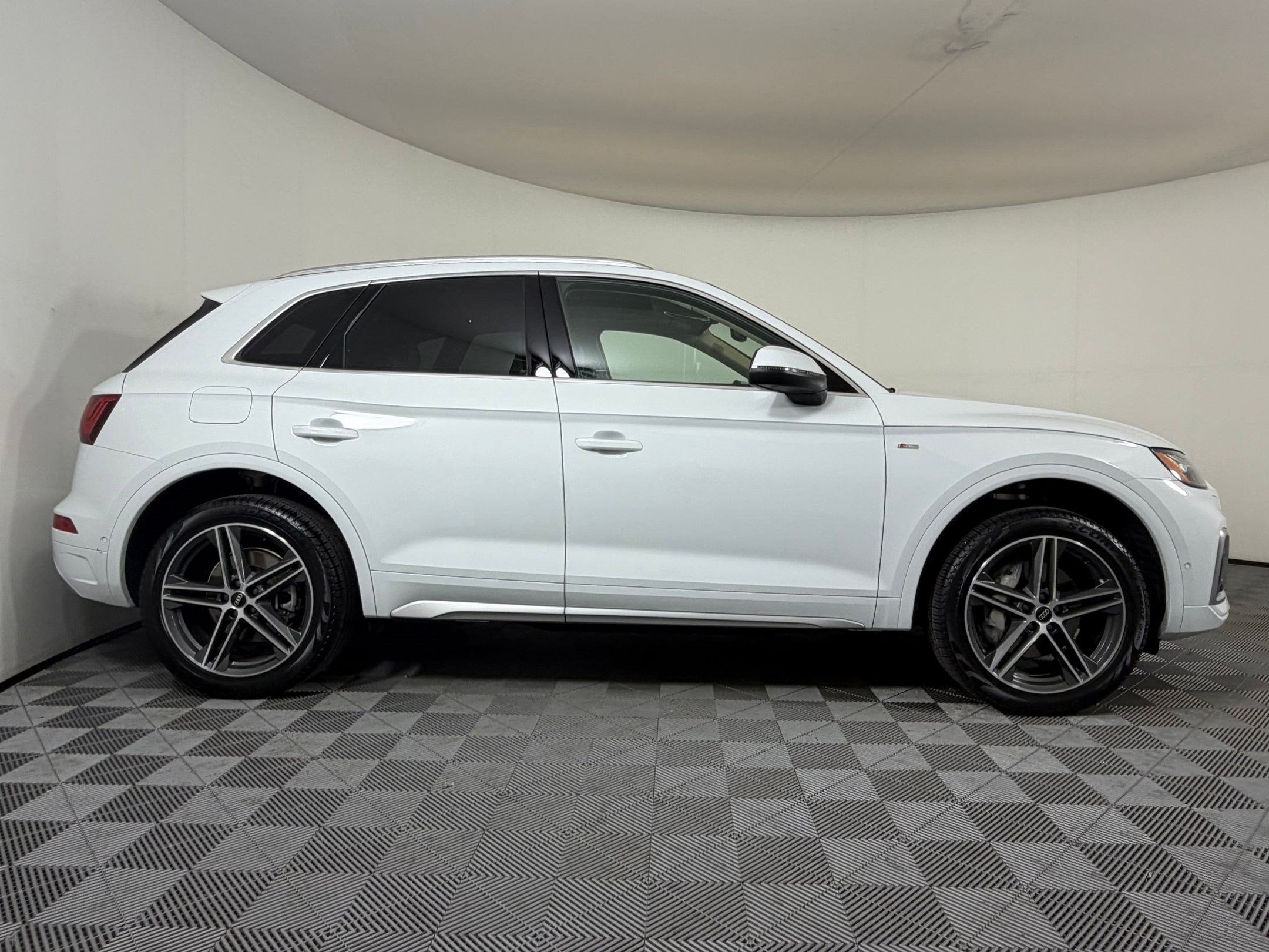 2024 Audi Q5 S Line Prestige SUV