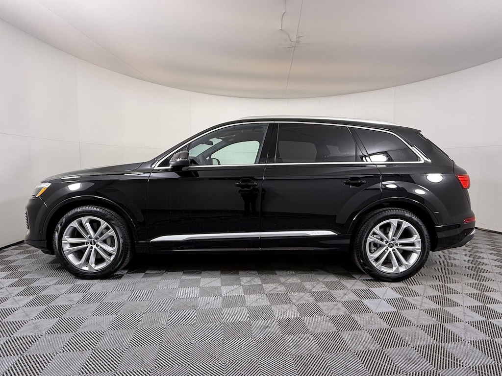 New 2026 Audi Q7 55 Premium Plus SUV