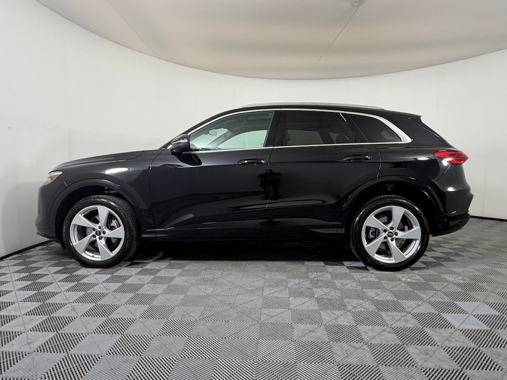 Certified 2025 Audi Q5 Premium Plus SUV