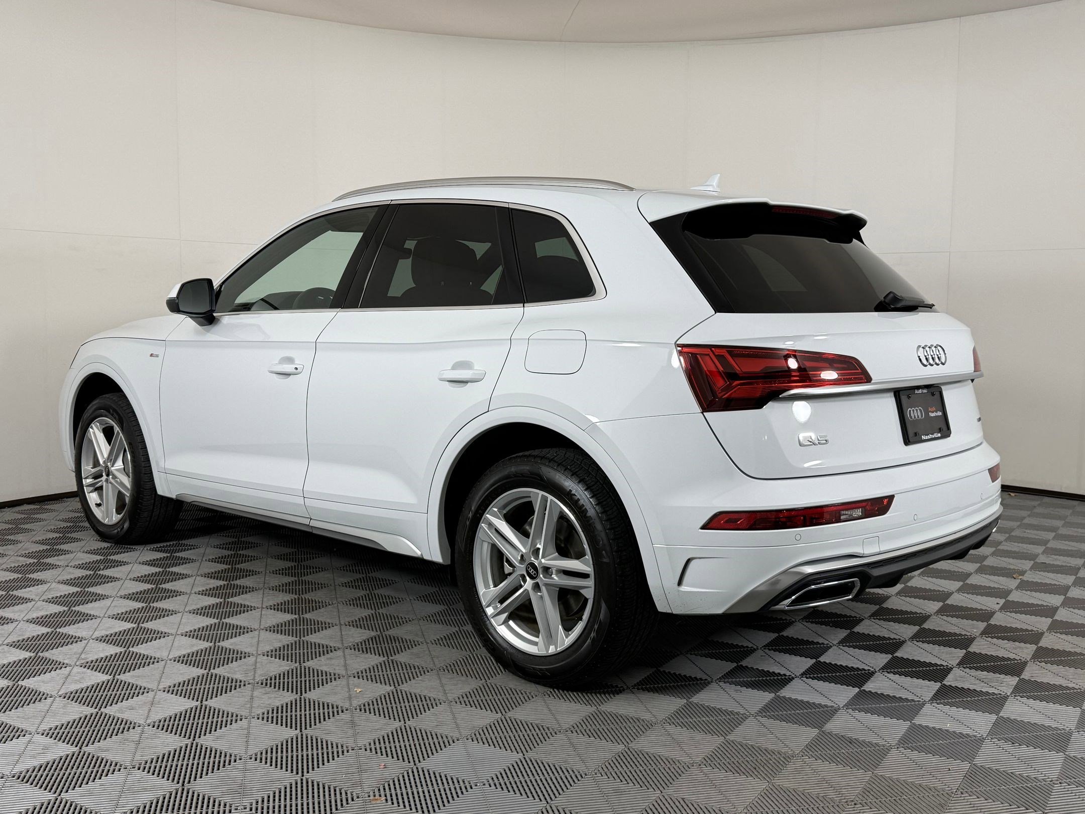 2025 Audi Q5 S line Premium Plus photo 3