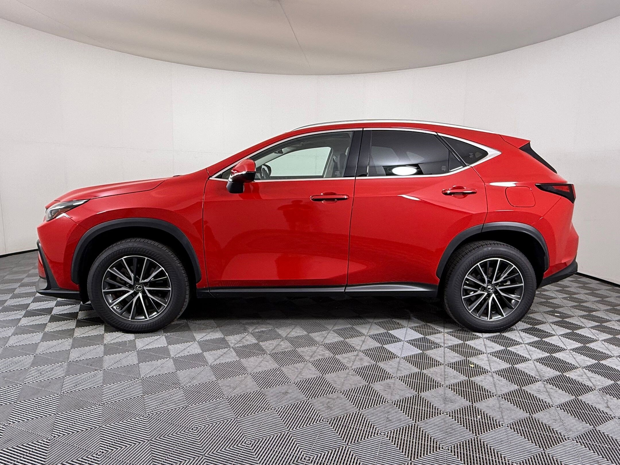 2022 Lexus NX 350 Premium photo 2
