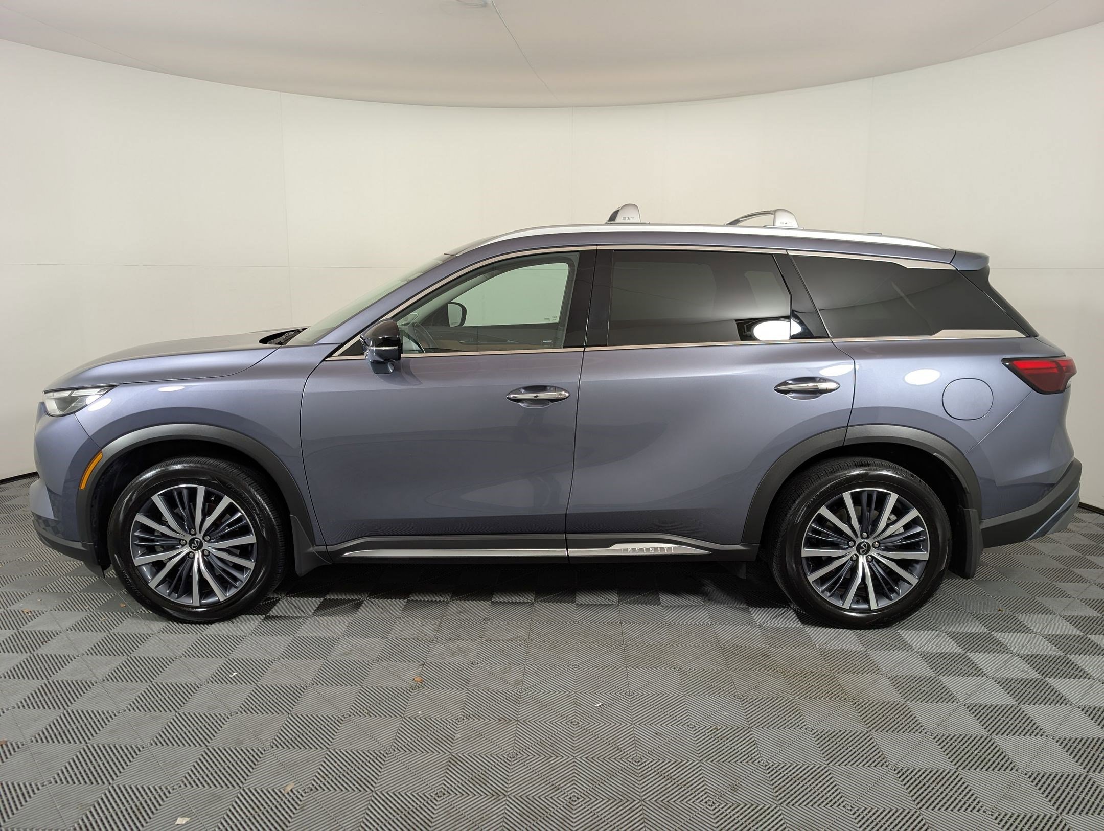 2024 Infiniti QX60 Sensory photo 2