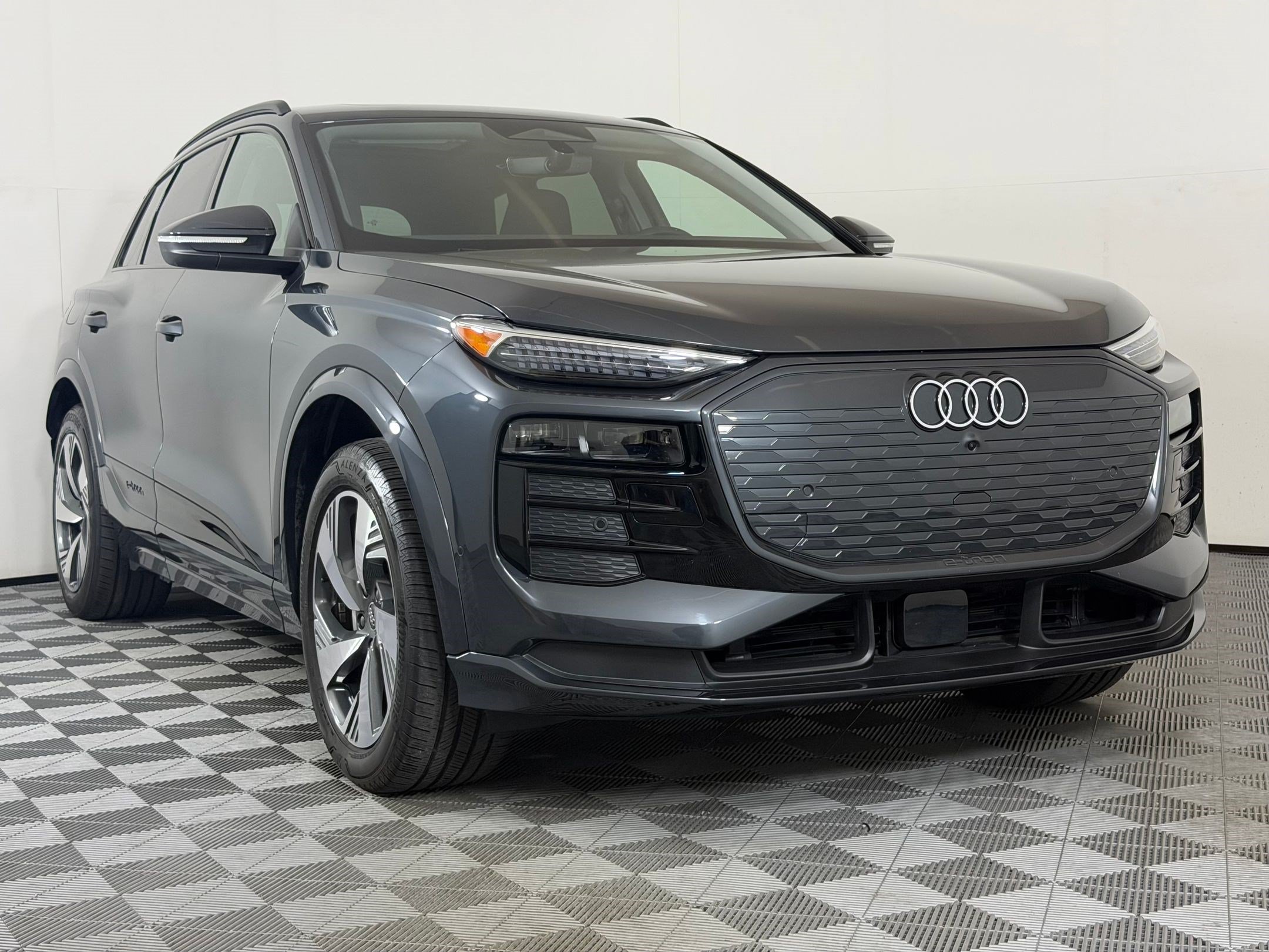 Q6 E-tron Premium Plus SUV