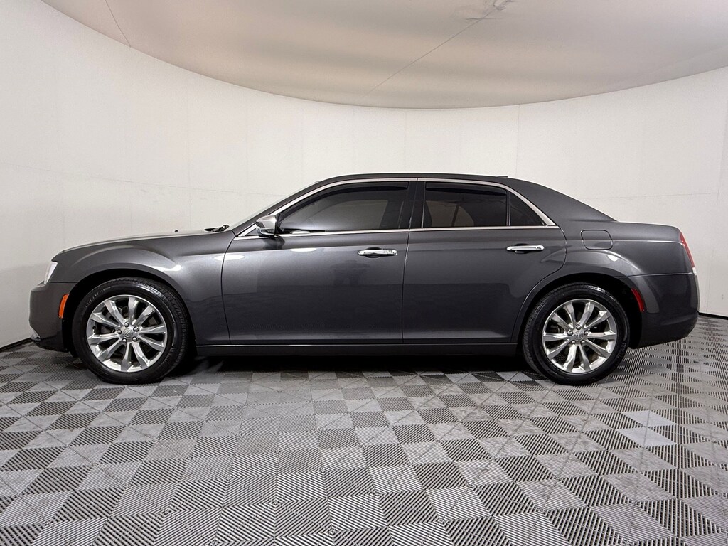 Used 2019 Chrysler 300 Limited Sedan