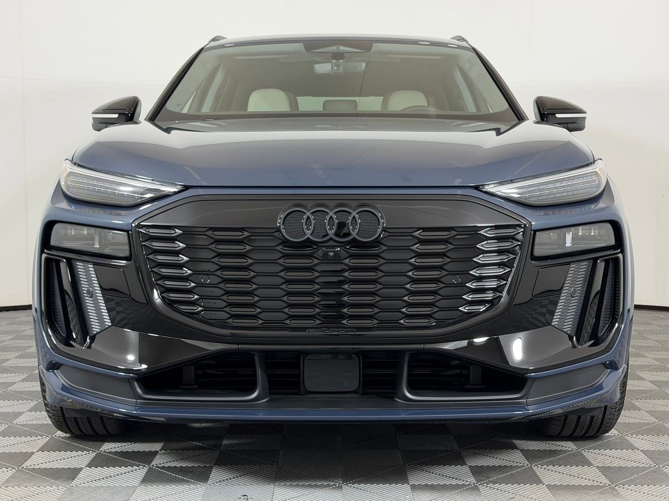 Q6 E-tron Prestige SUV