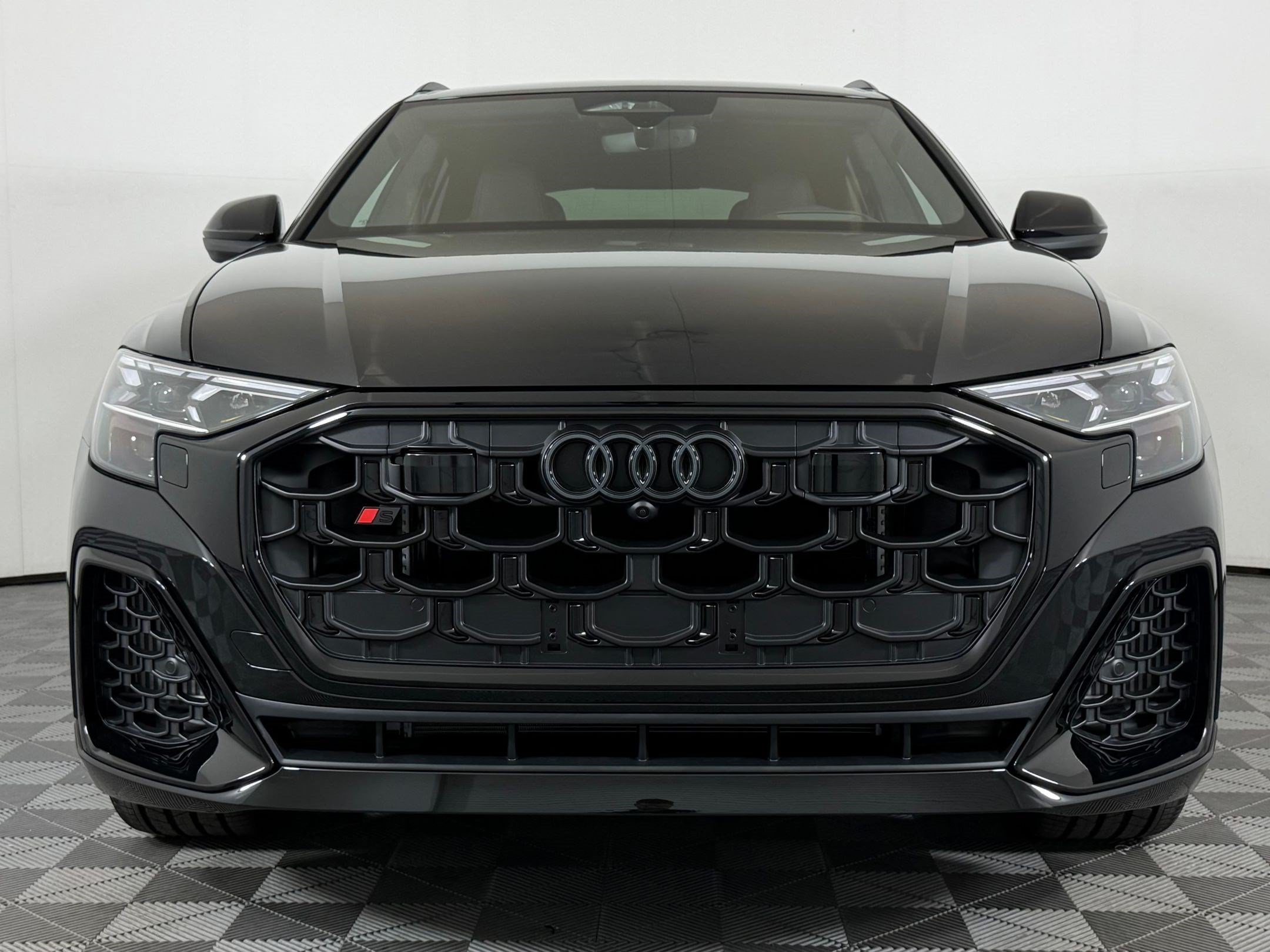 2027 Audi SQ8 Prestige SUV