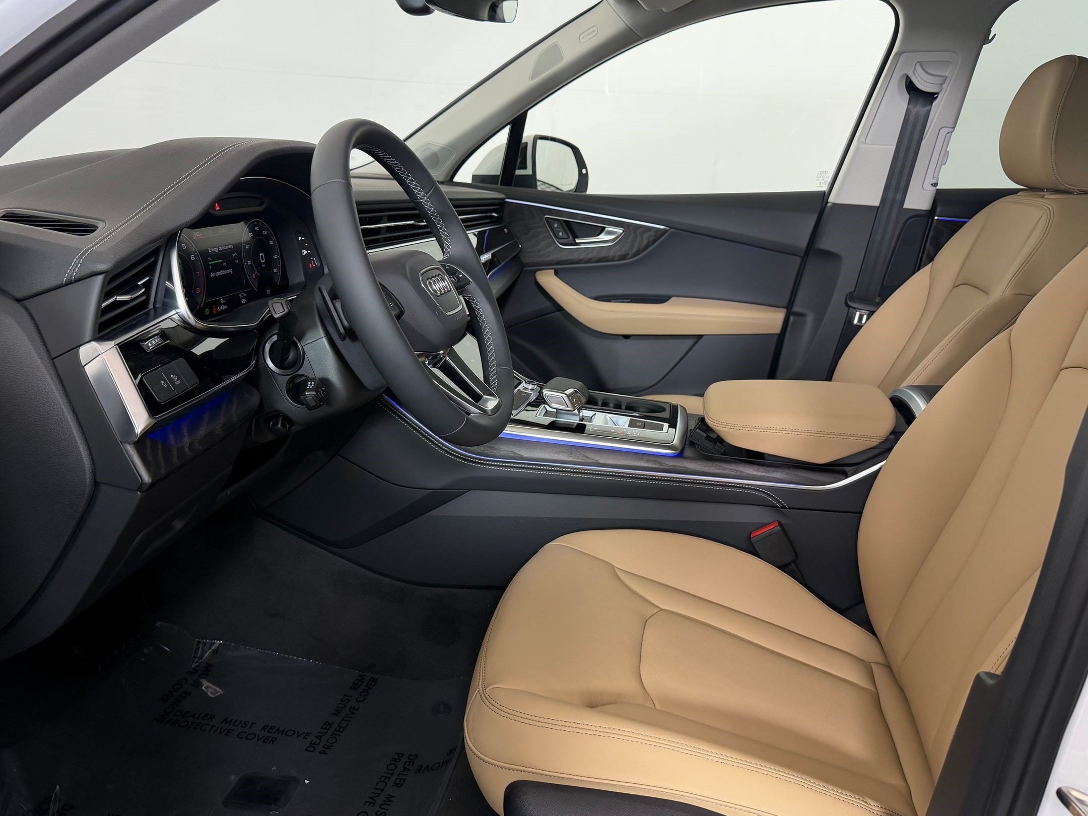 Q7 Premium Plus SUV