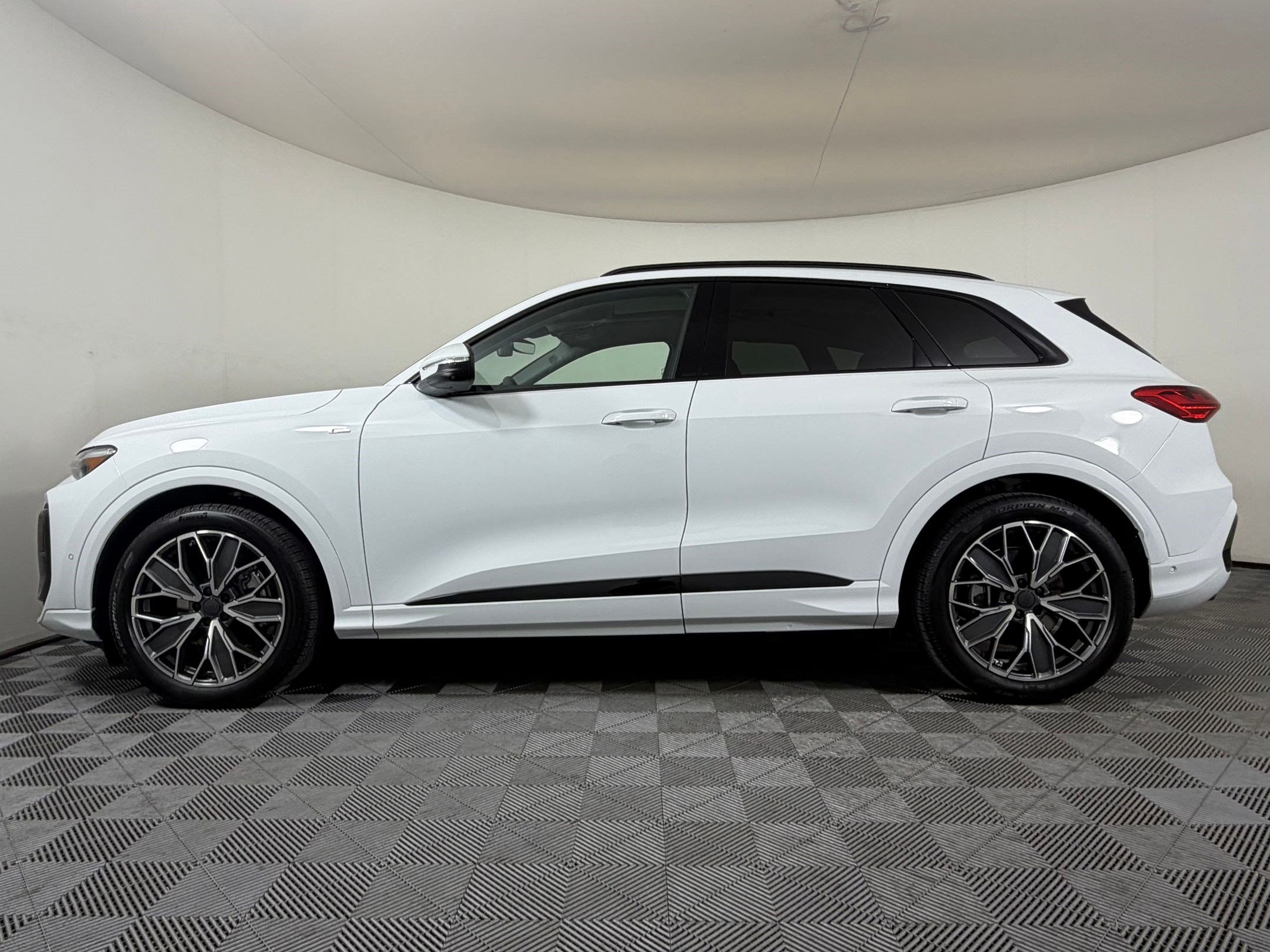 2026 Audi Q5 Prestige SUV