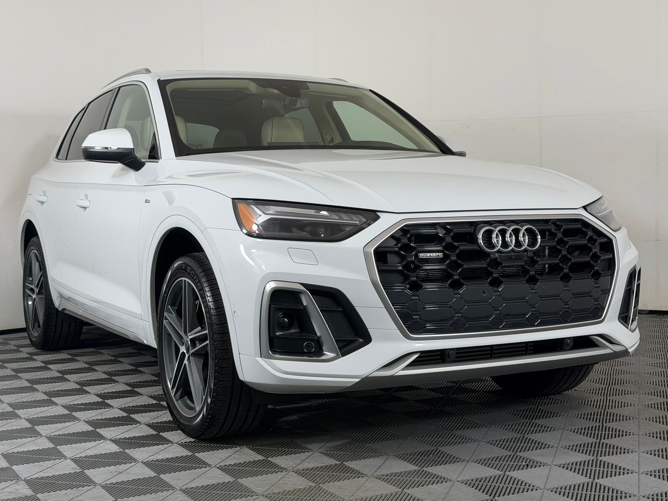 2024 Audi Q5 S Line Prestige SUV