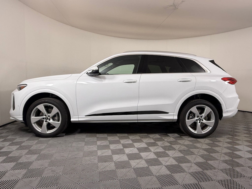 New 2025 Audi Q5 Premium Plus SUV