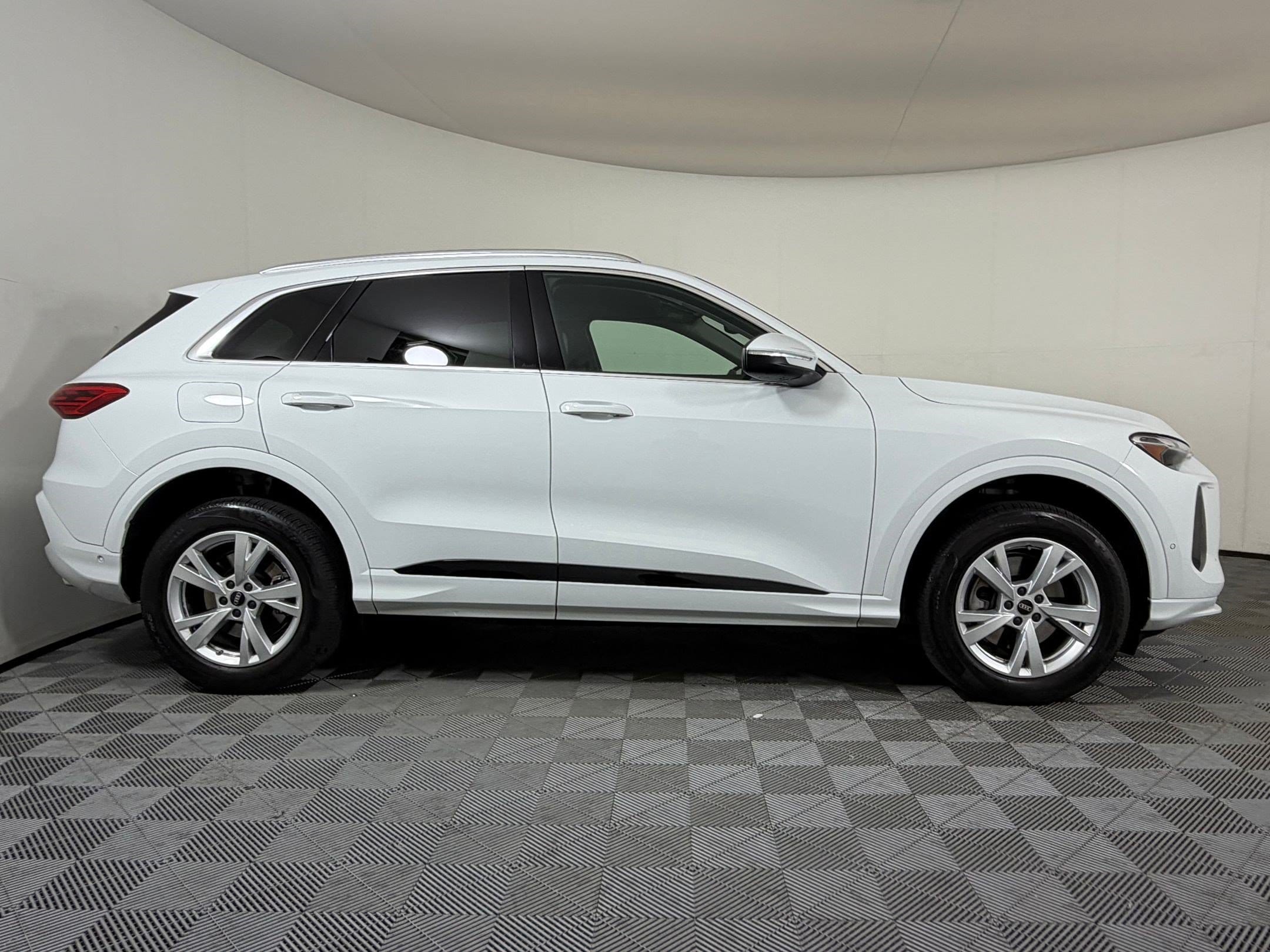 2025 Audi Q5 Premium SUV