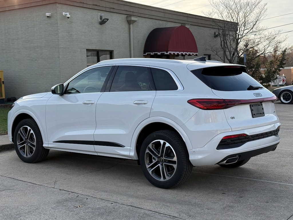 New 2025 Audi Q5 2.0T Premium Plus SUV