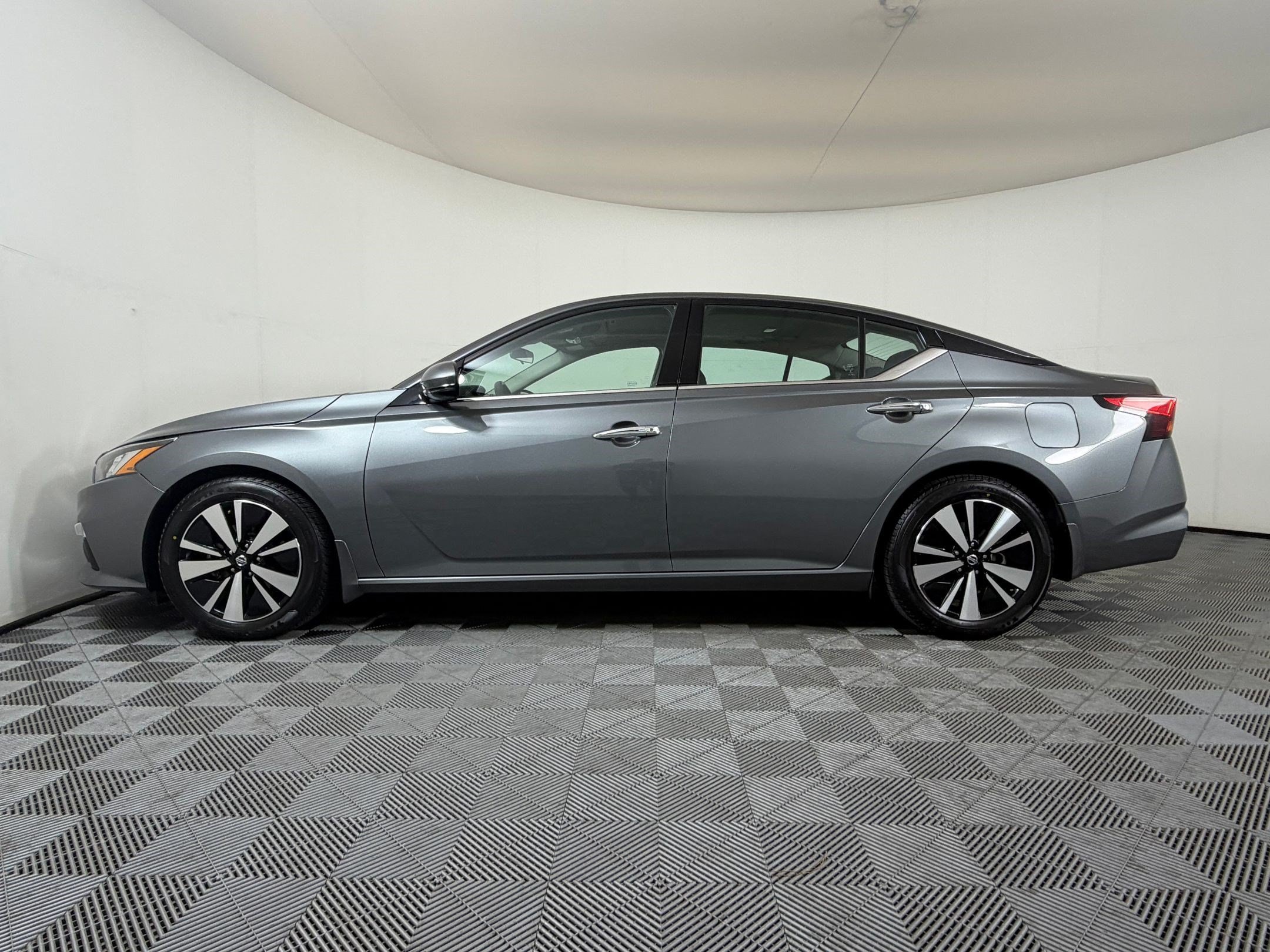 2021 Nissan Altima 2.5 SL Sedan