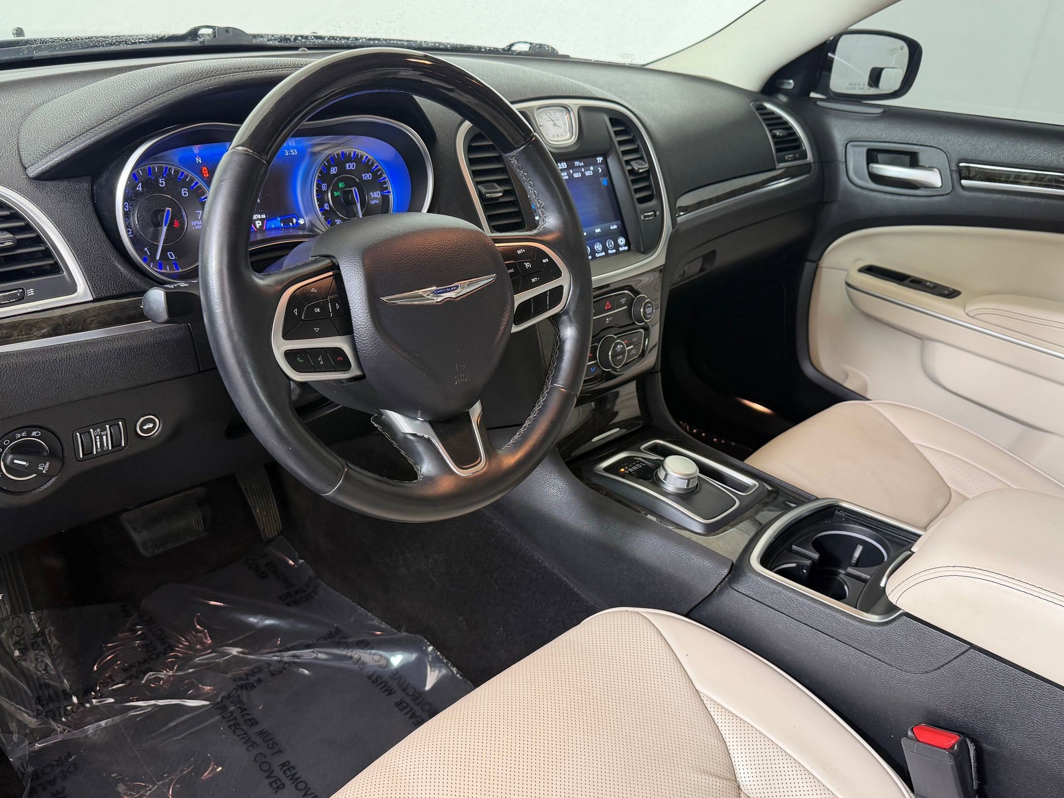 300 Limited Sedan