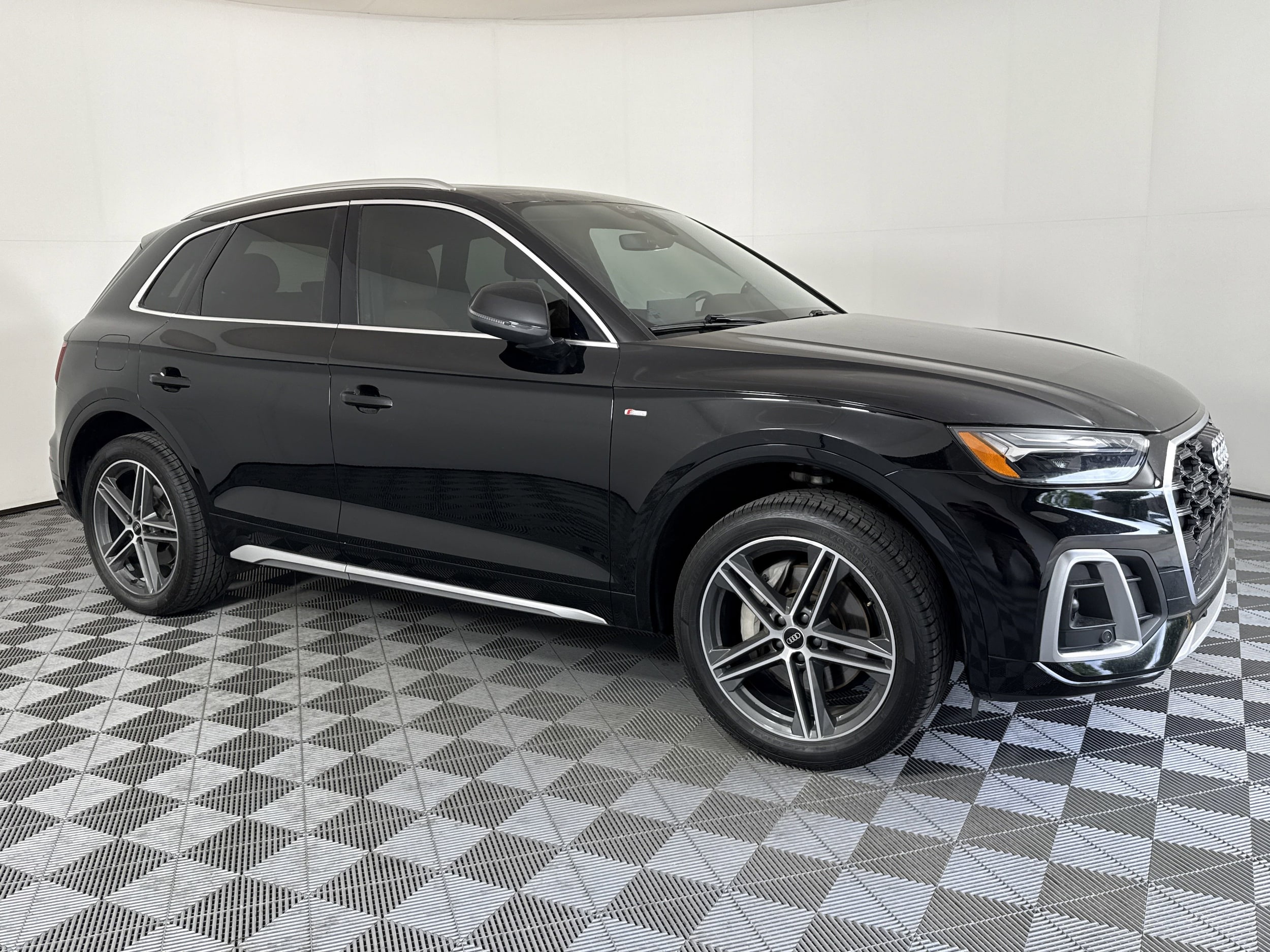Used 2021 Audi Q5 Premium Plus with VIN WA1E2AFY0M2037704 for sale in Brentwood, TN