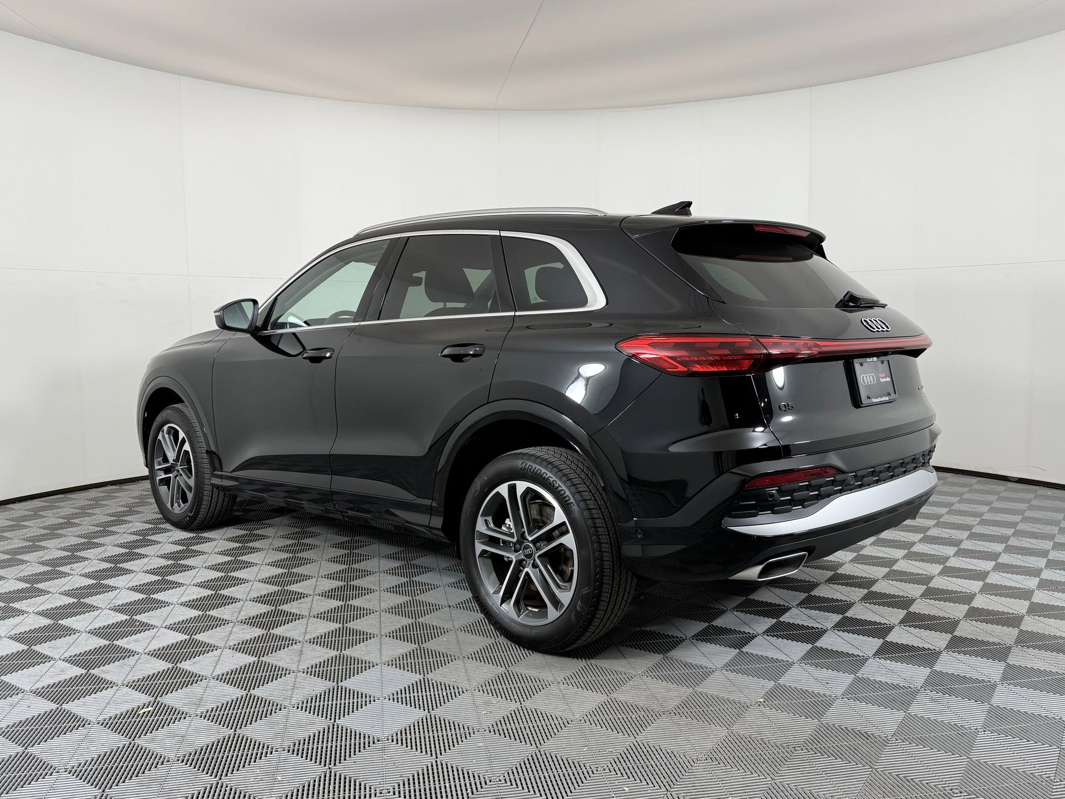 2025 Audi Q5 2.0T Premium photo 3