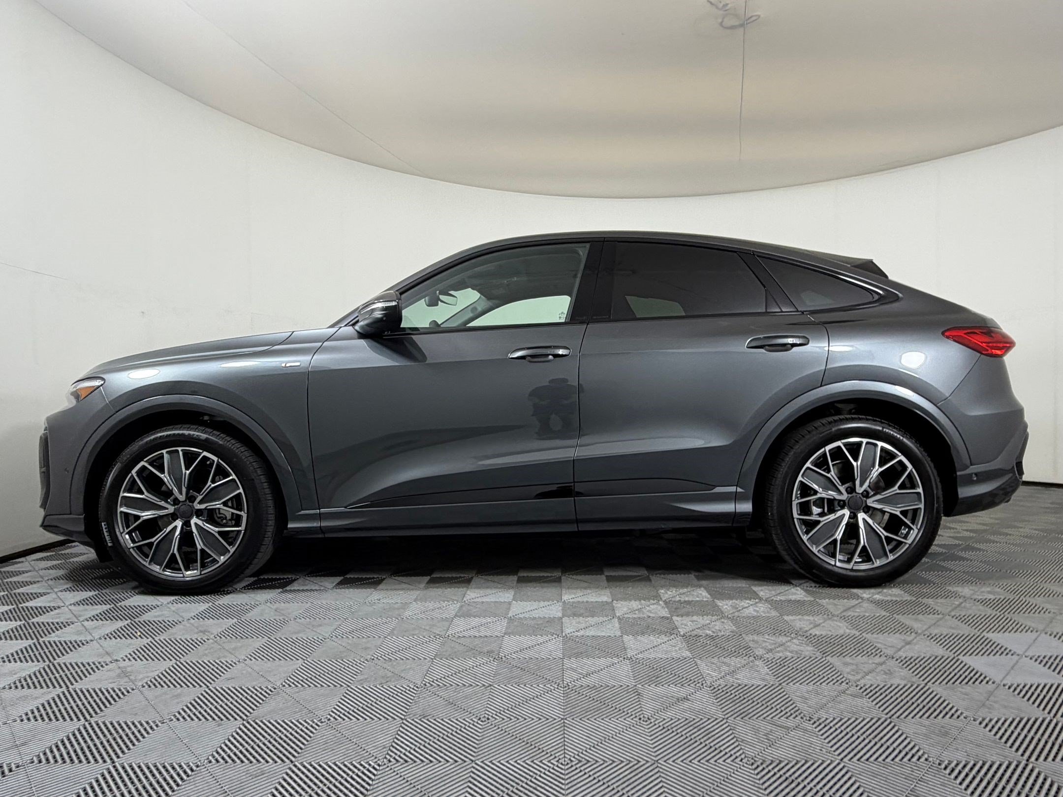 2026 Audi Q5 Sportback Prestige SUV