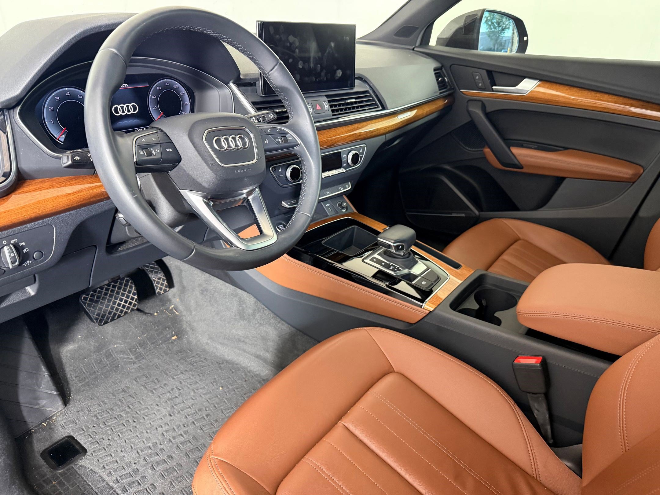 2023 Audi Q5 S line Premium Plus 45 TFSI photo 3